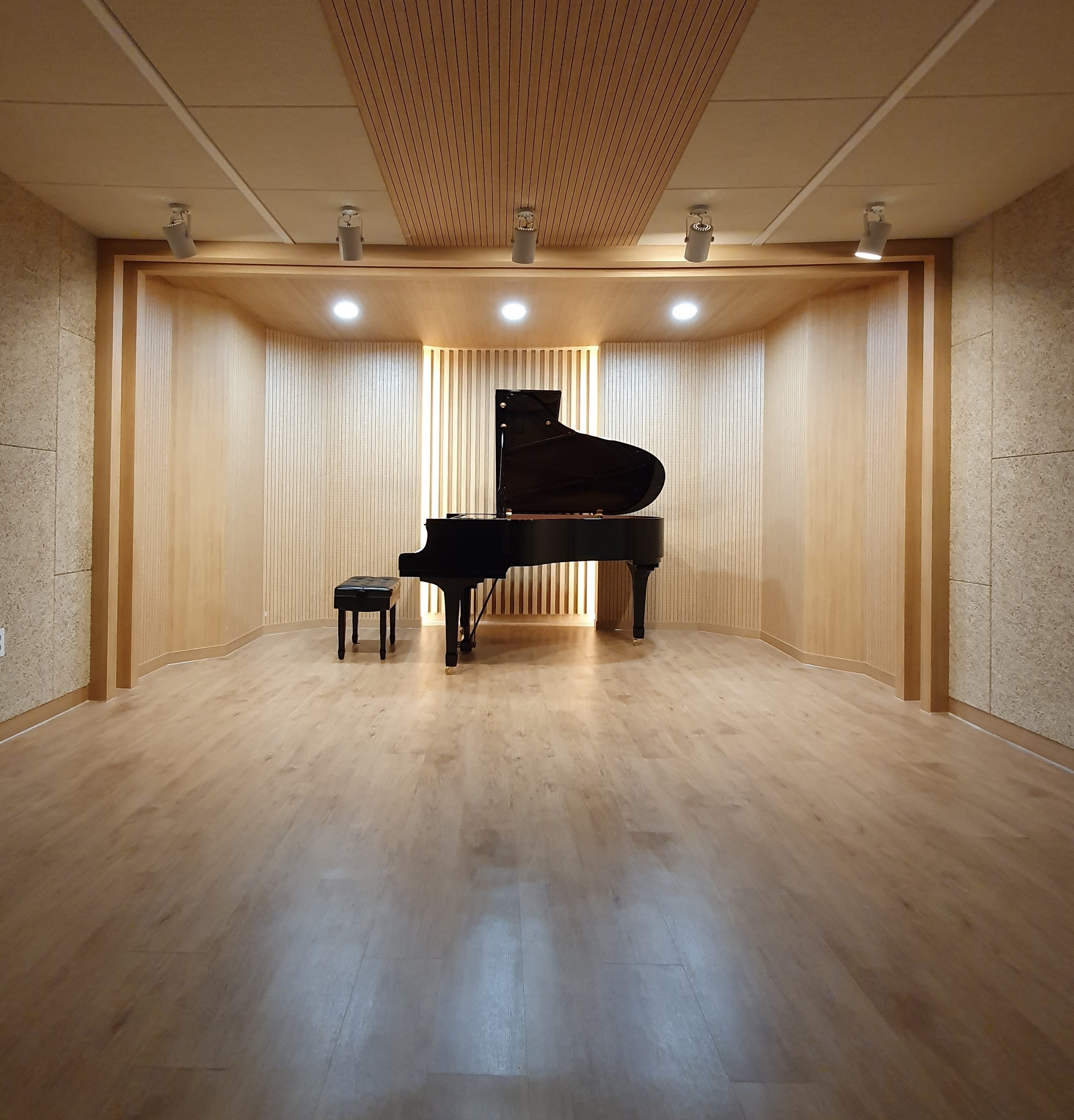 1번째 스튜디오 사진