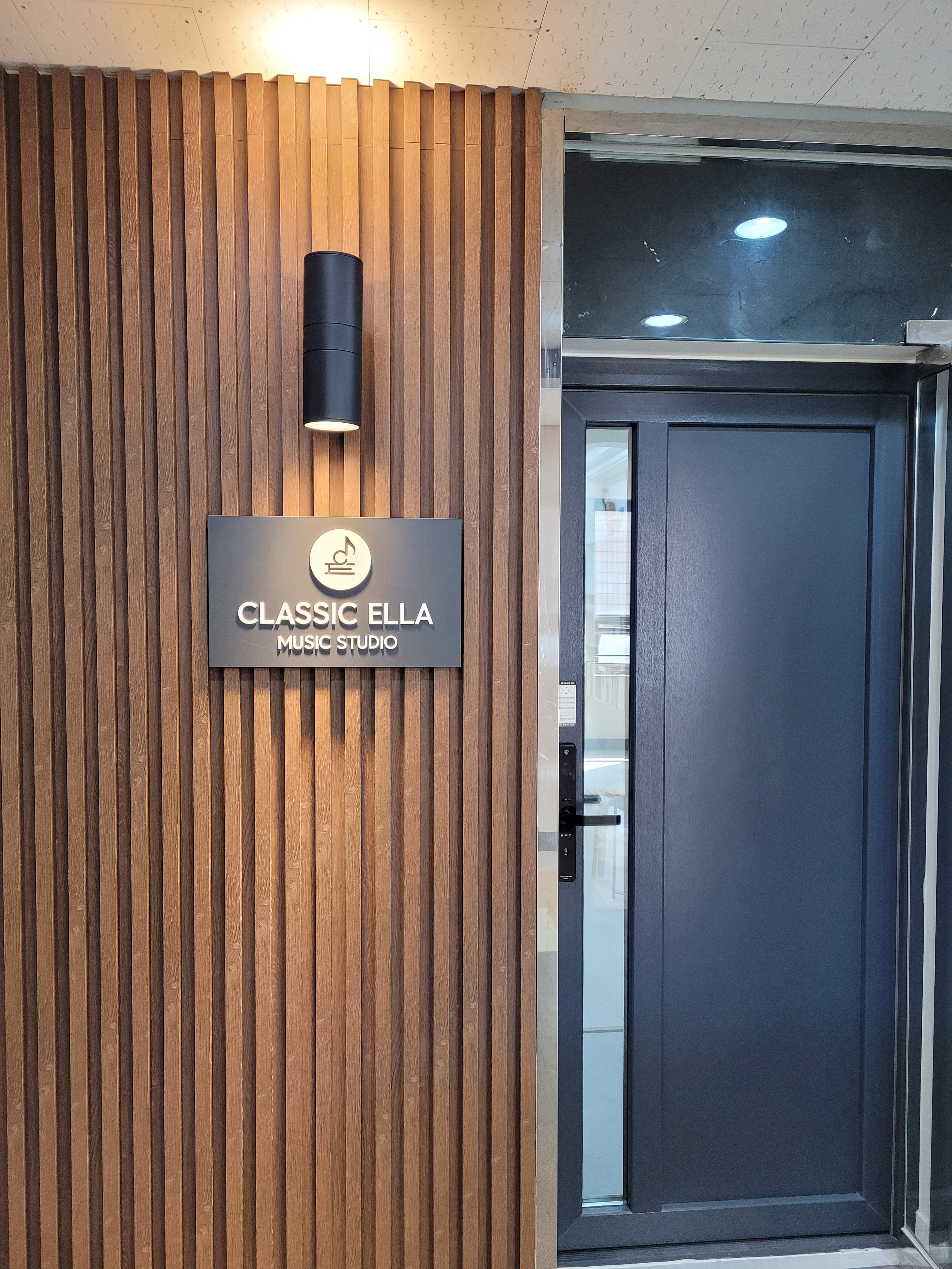 1번째 스튜디오 사진