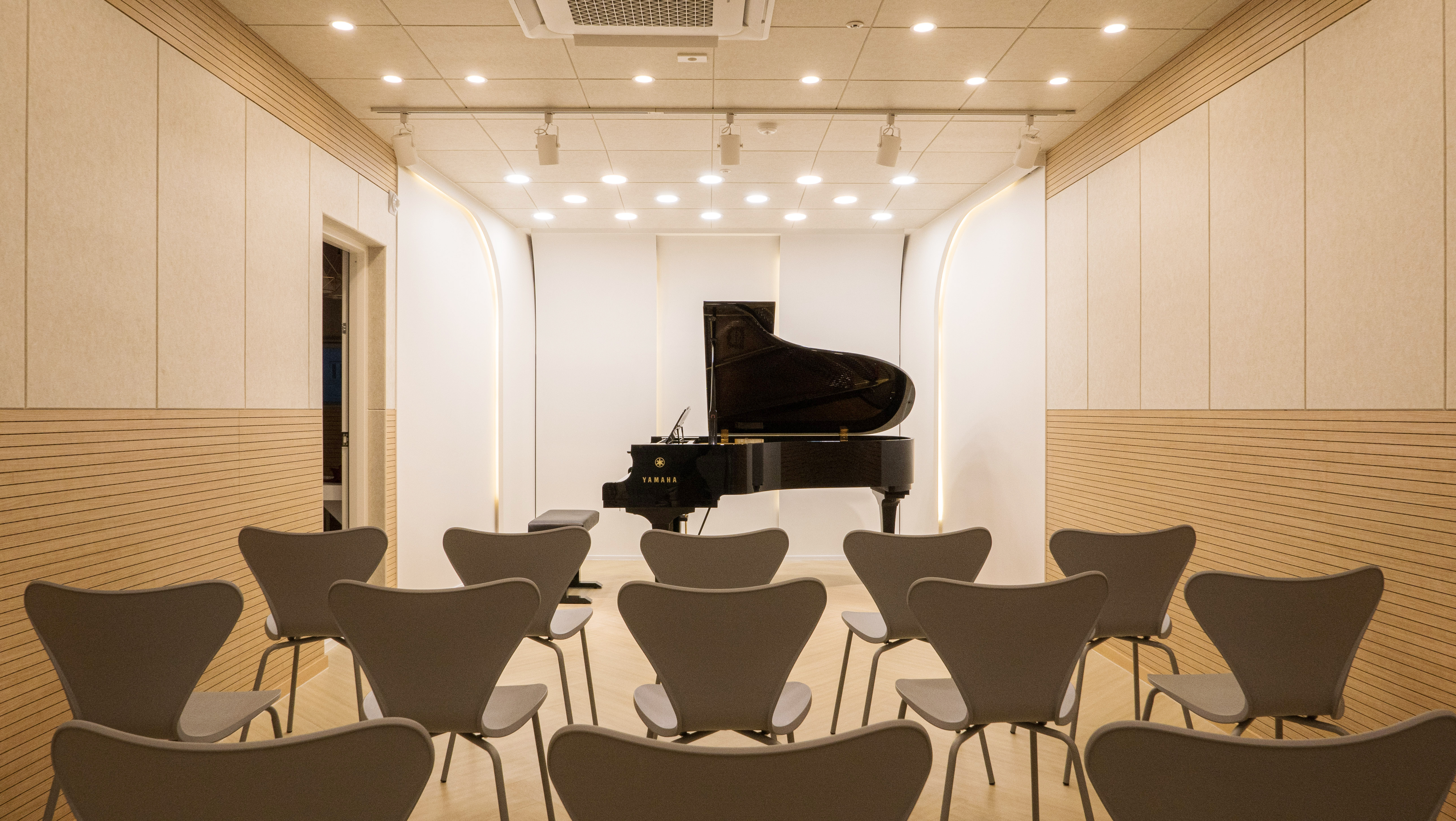 1번째 스튜디오 사진