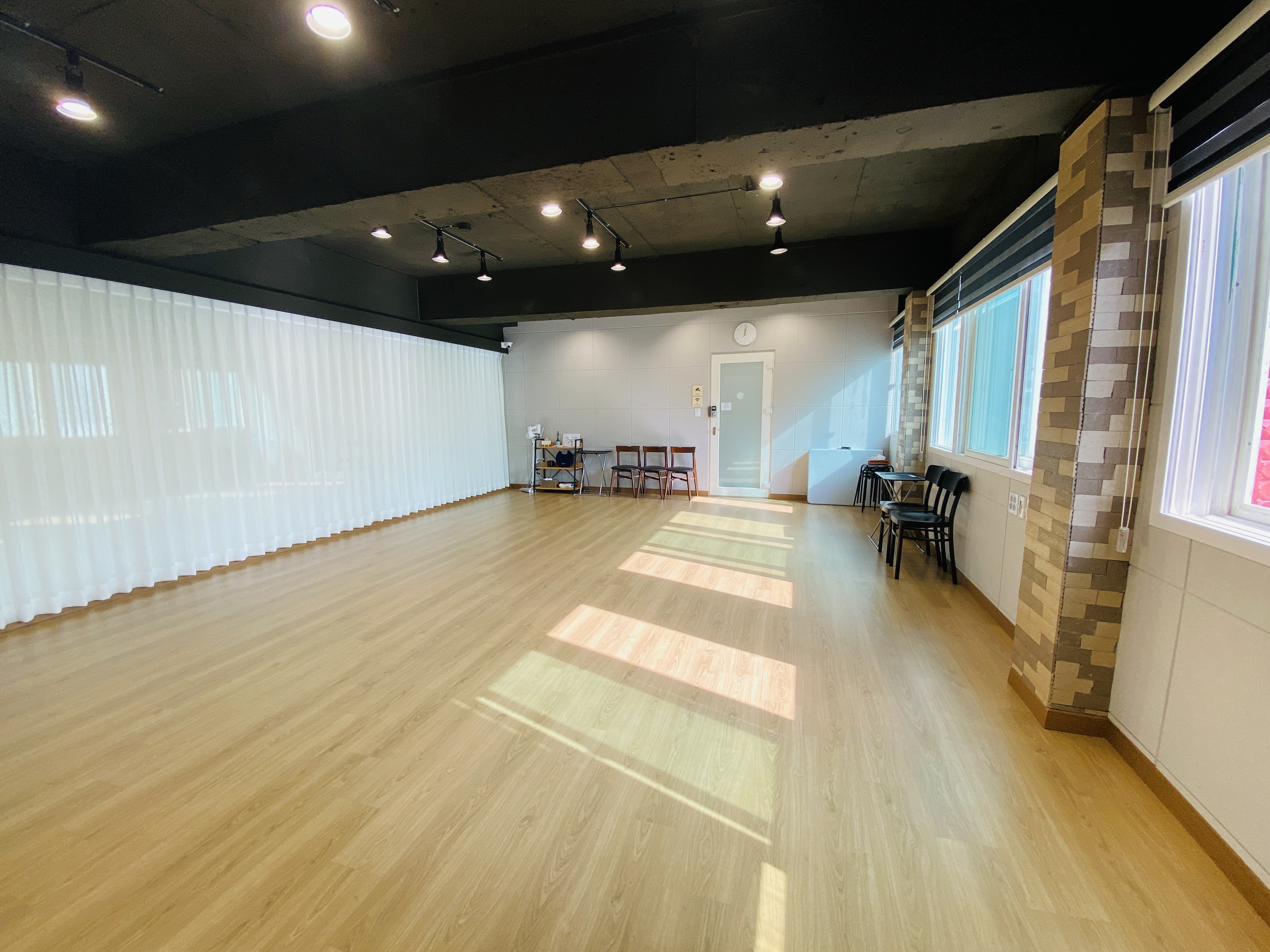 1번째 스튜디오 사진