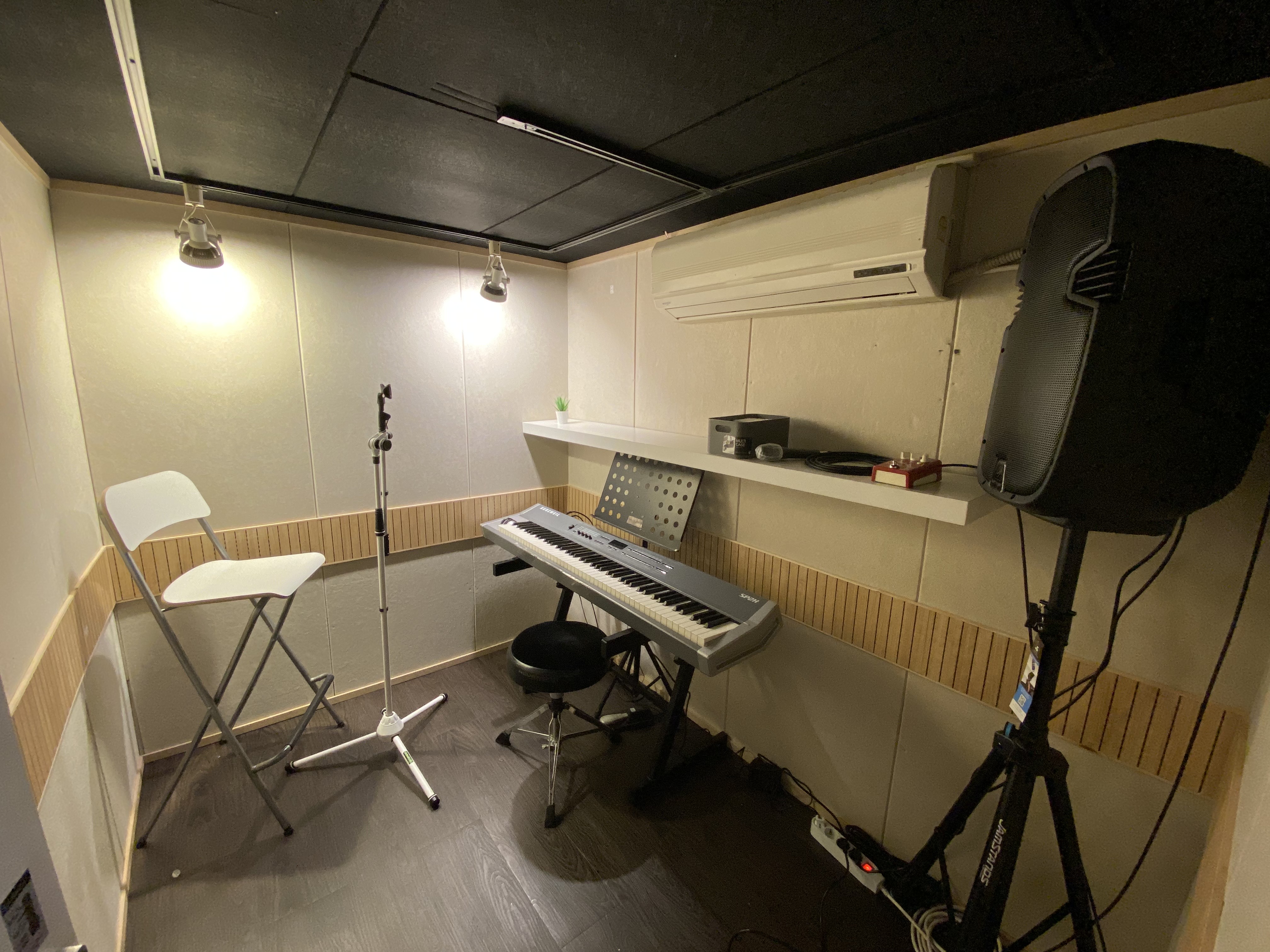 1번째 스튜디오 사진