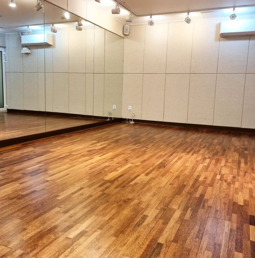 1번째 스튜디오 사진