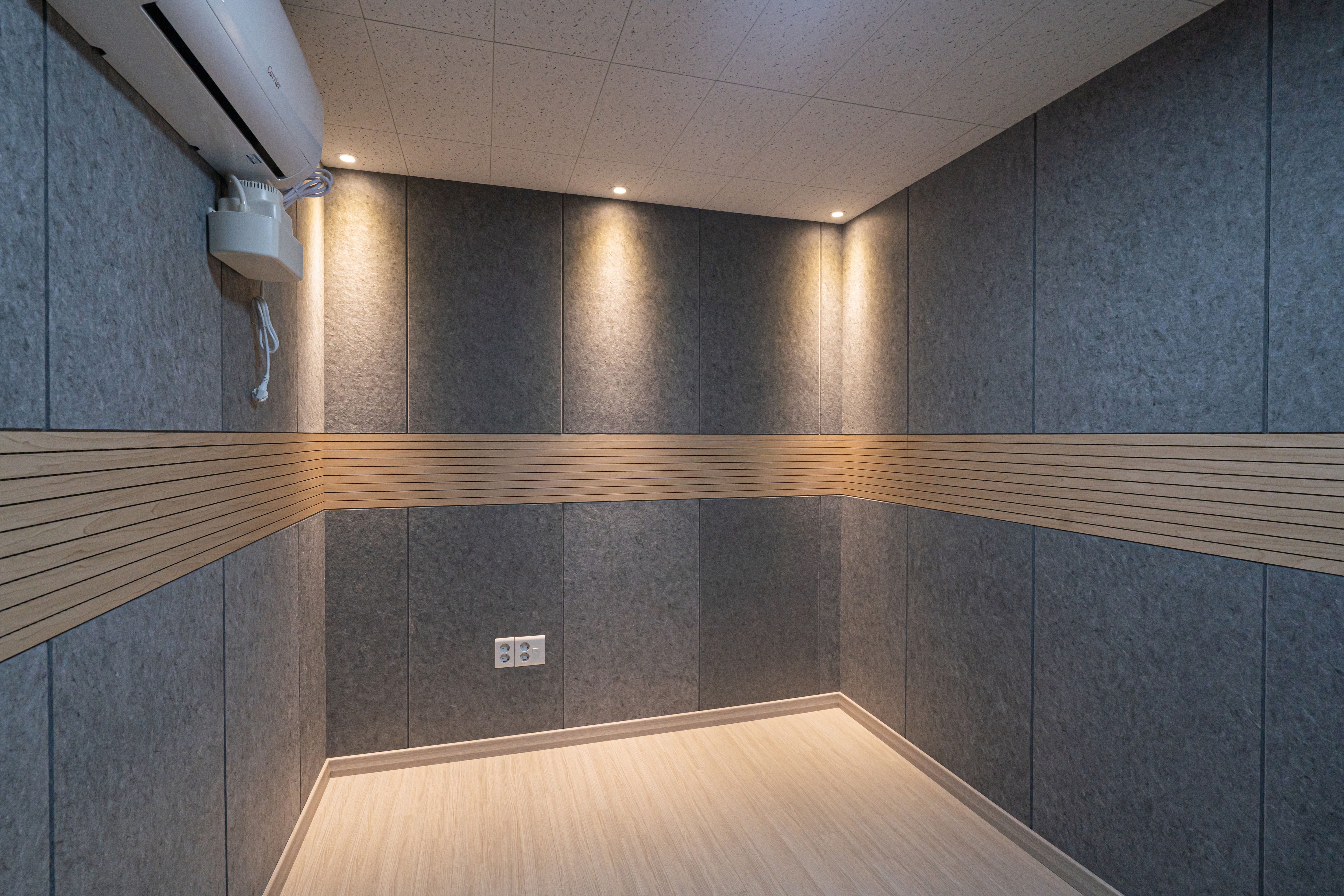 4번째 스튜디오 사진