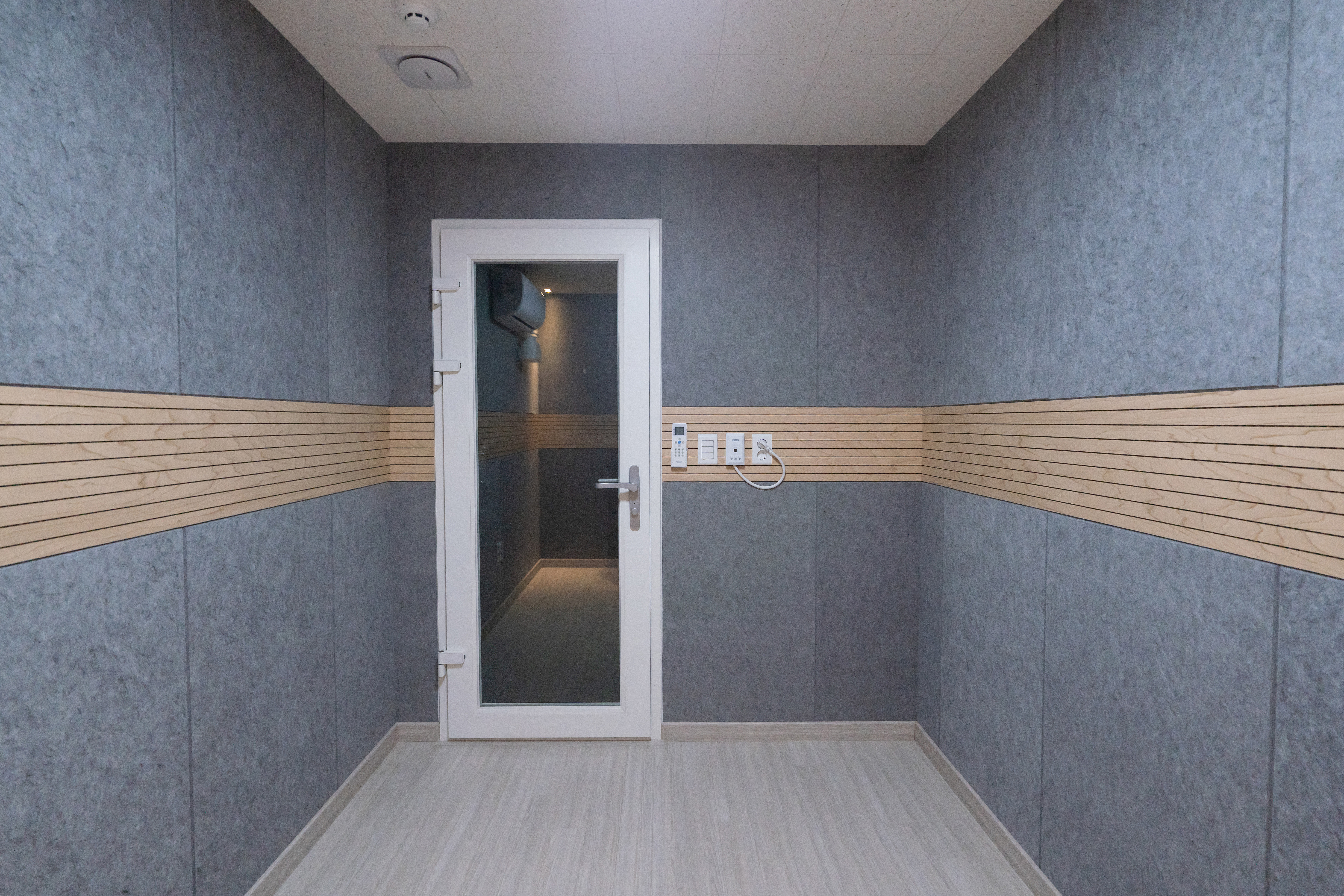 3번째 스튜디오 사진