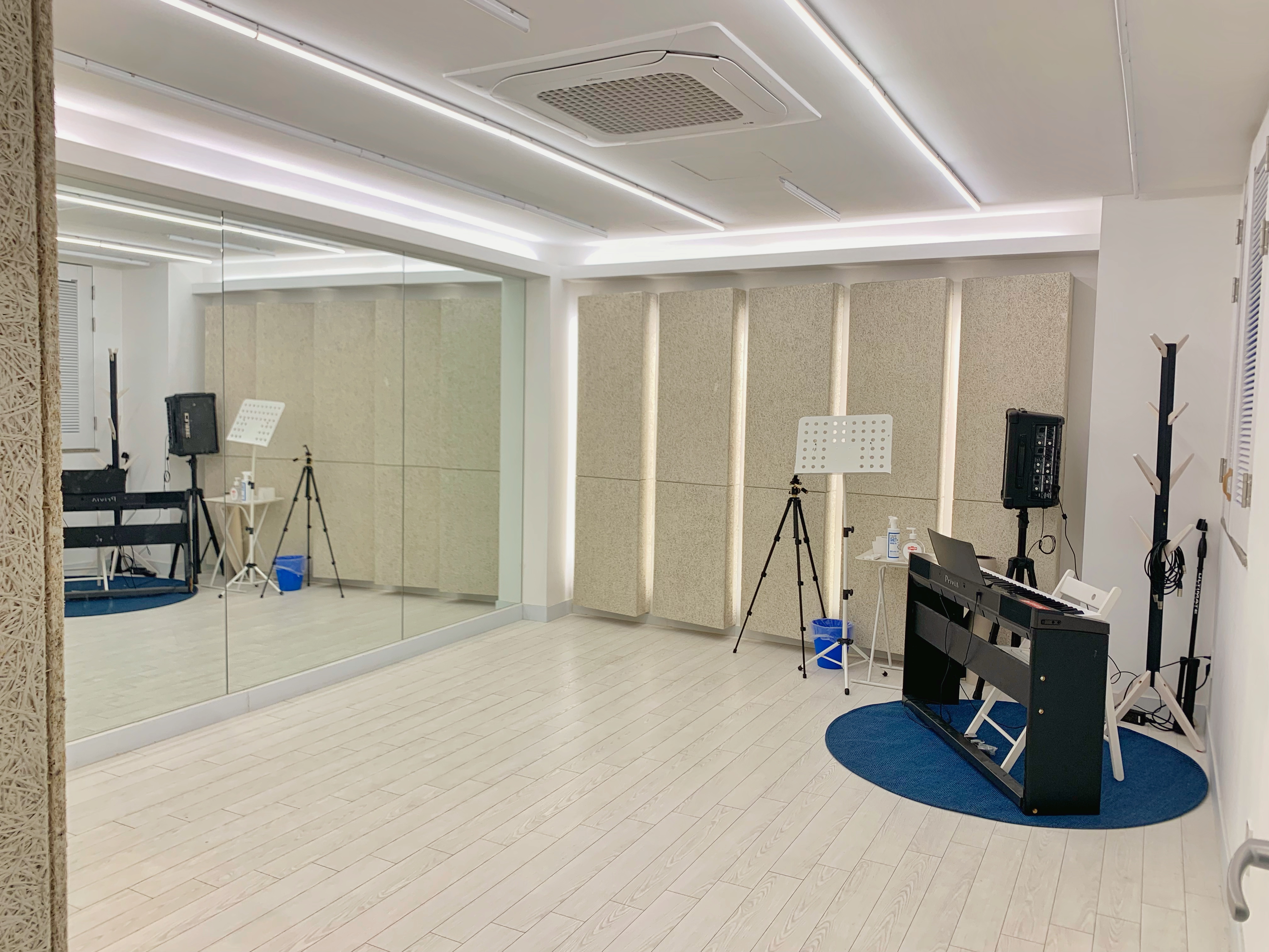 1번째 스튜디오 사진