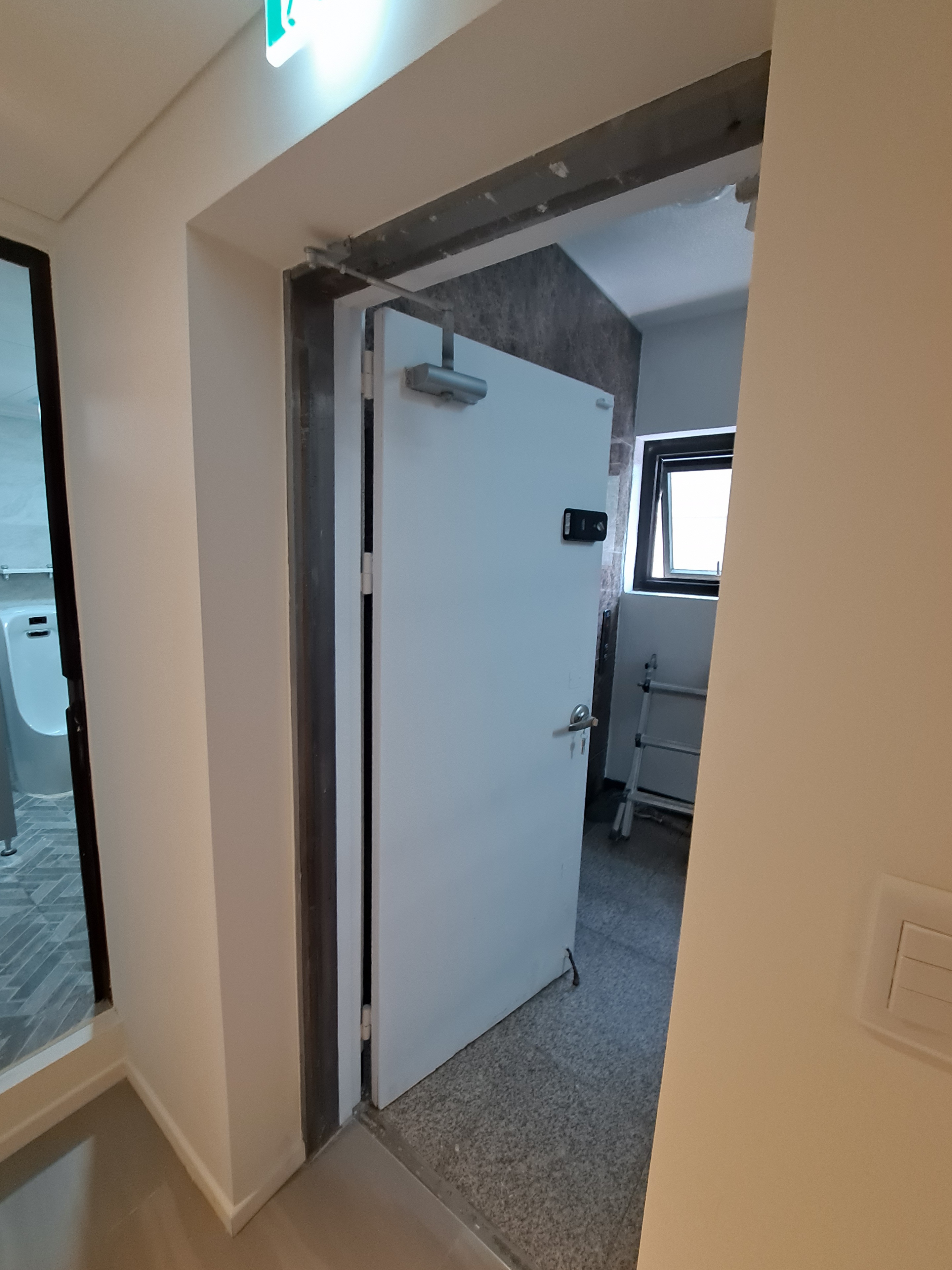 3번째 스튜디오 사진