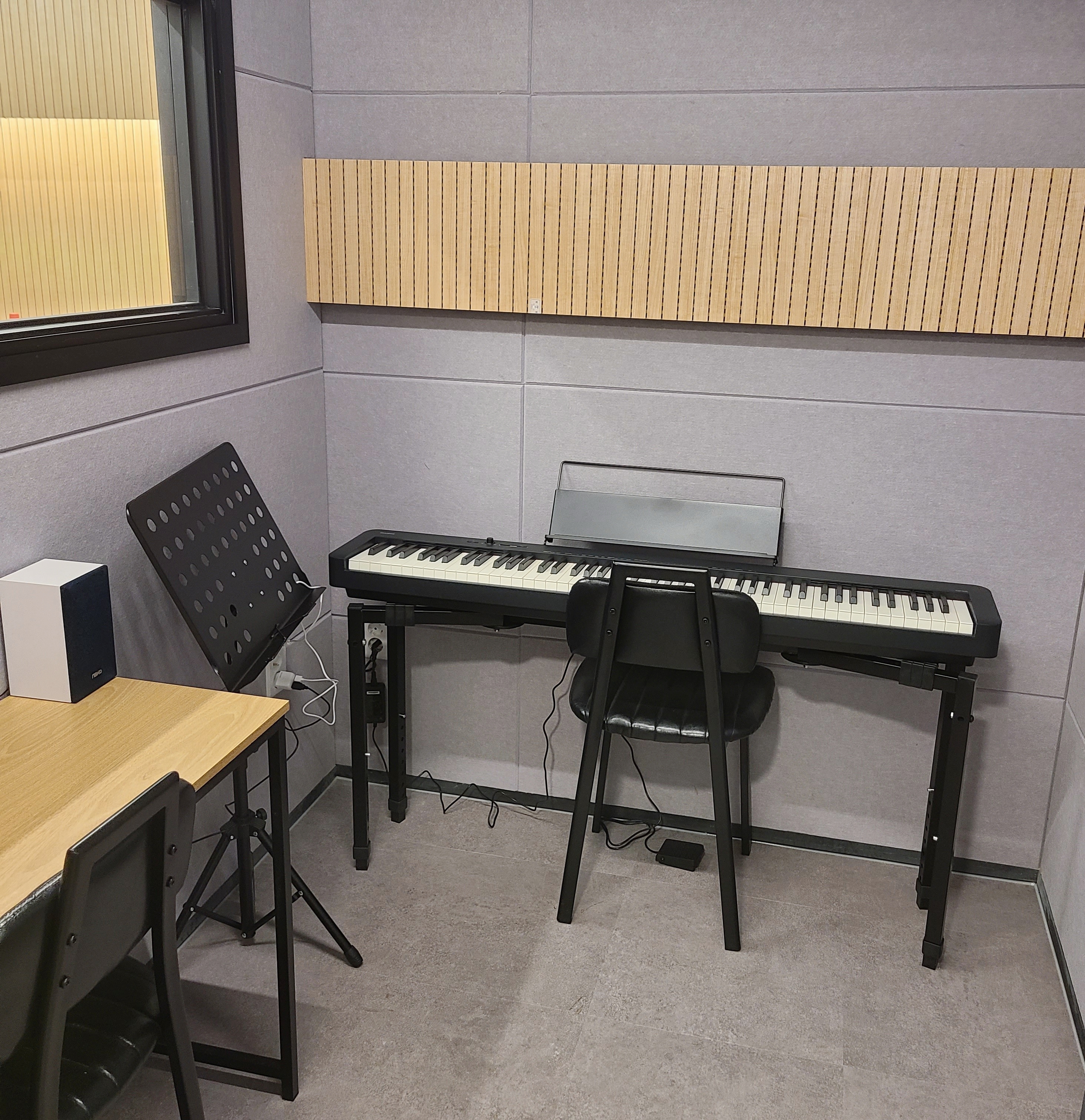 4번째 스튜디오 사진