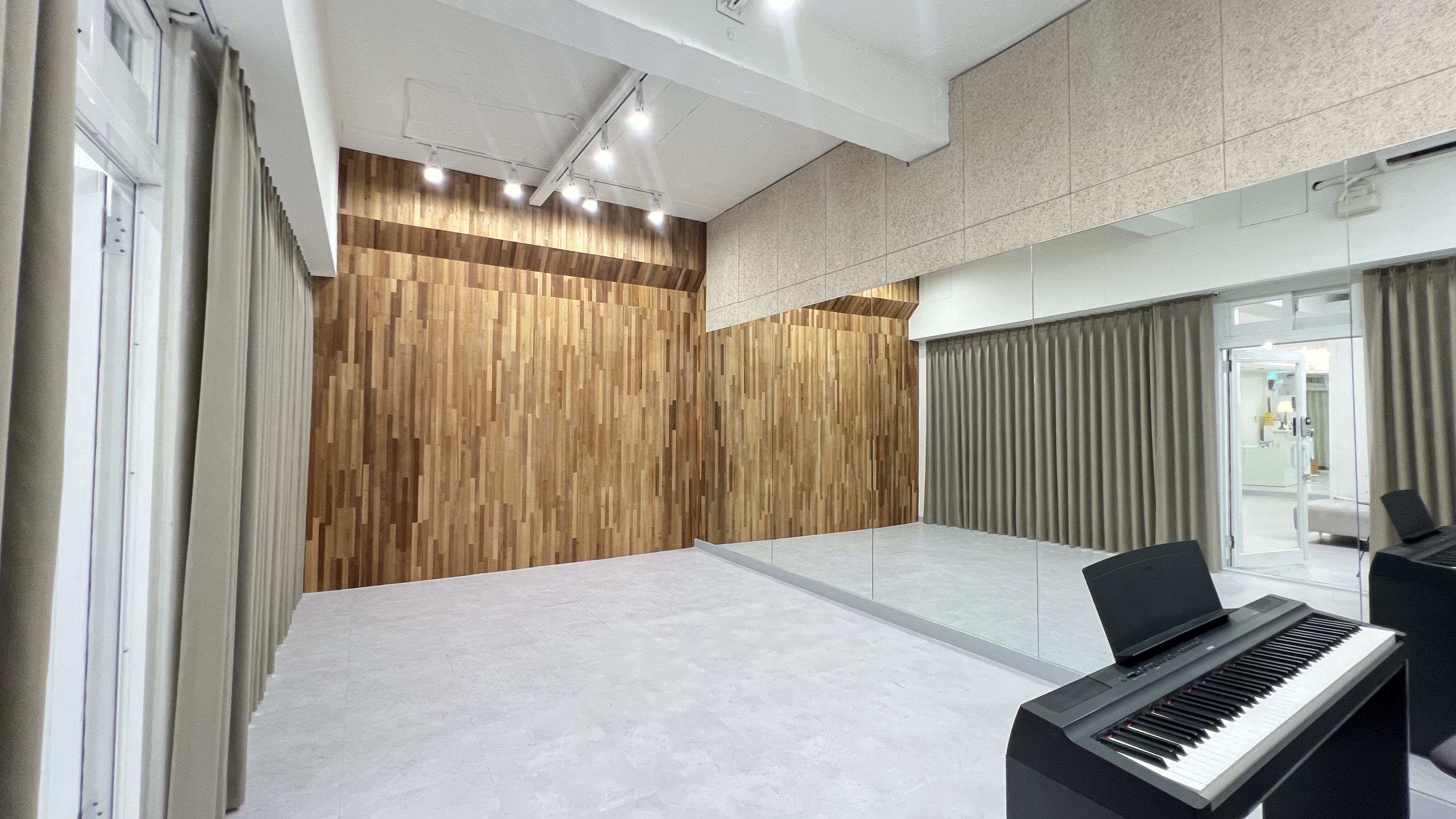 2번째 스튜디오 사진