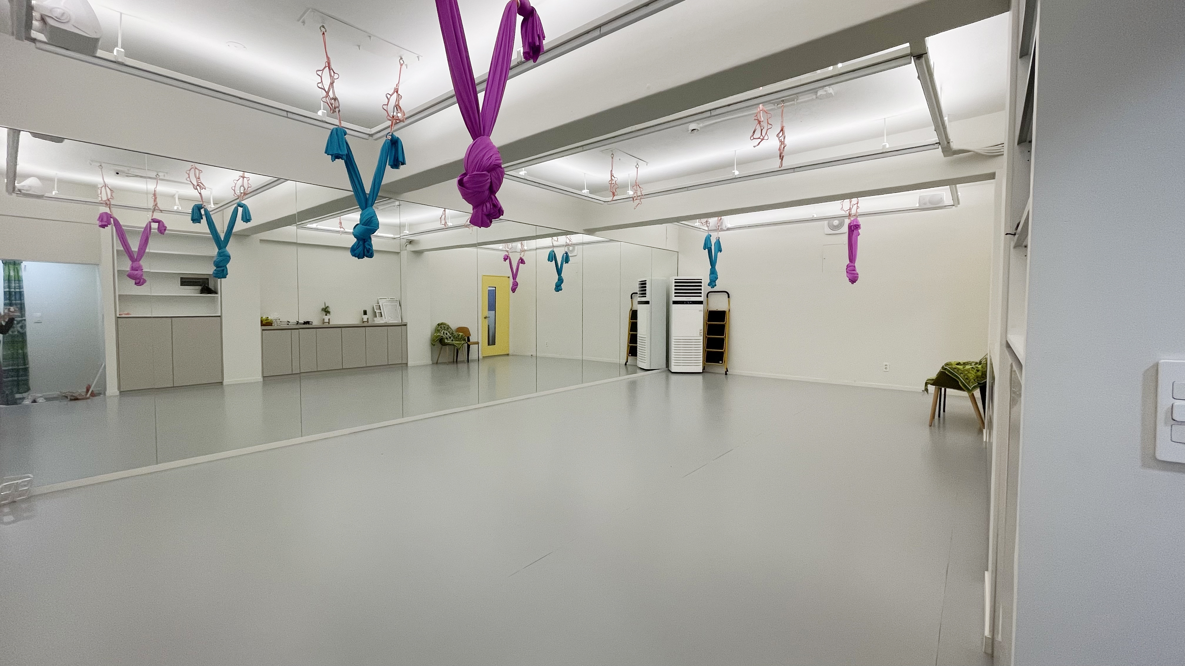 2번째 스튜디오 사진