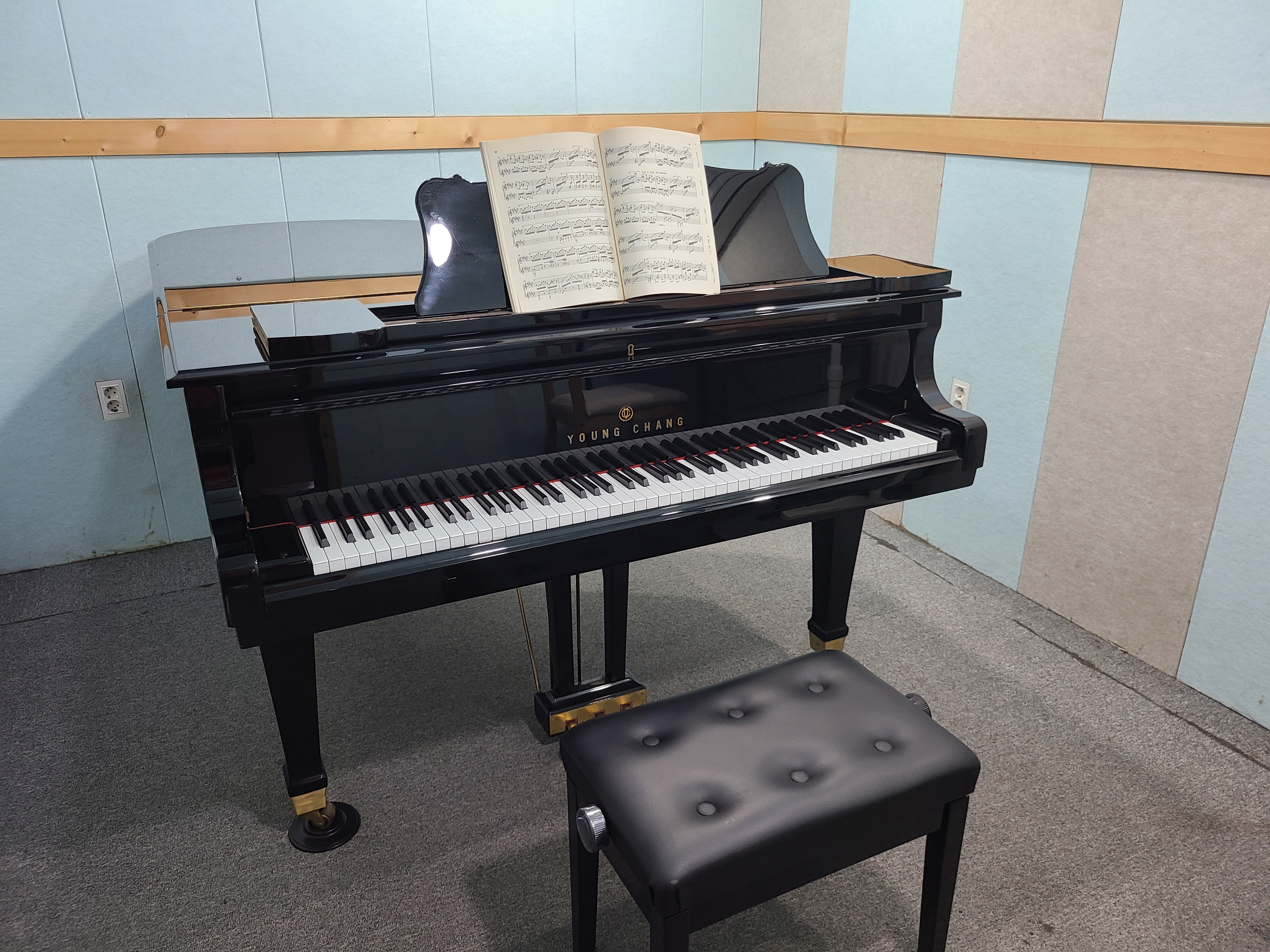 1번째 스튜디오 사진