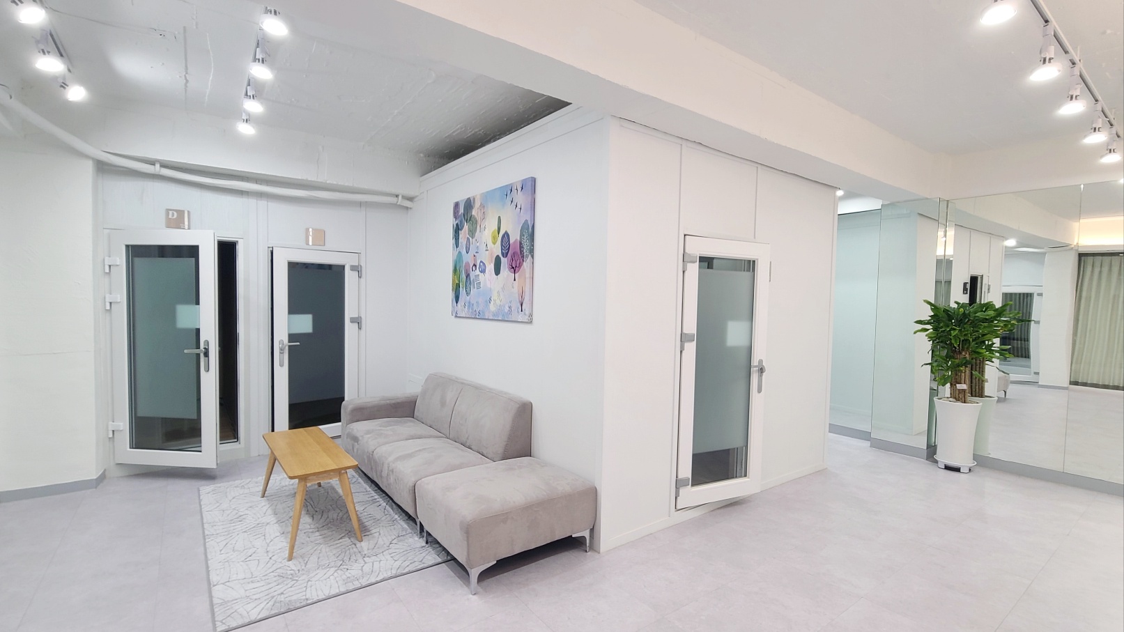 4번째 스튜디오 사진