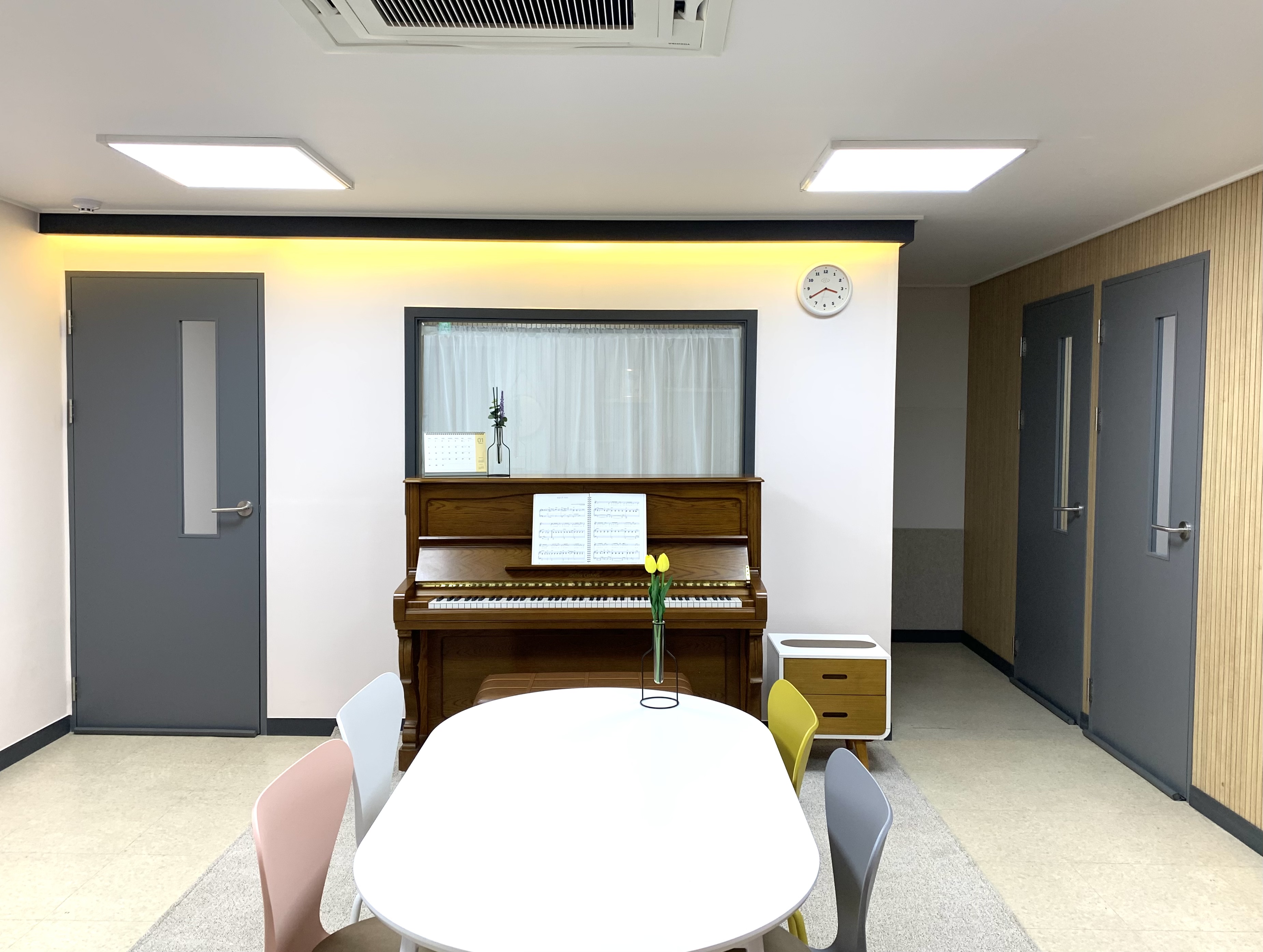 4번째 스튜디오 사진