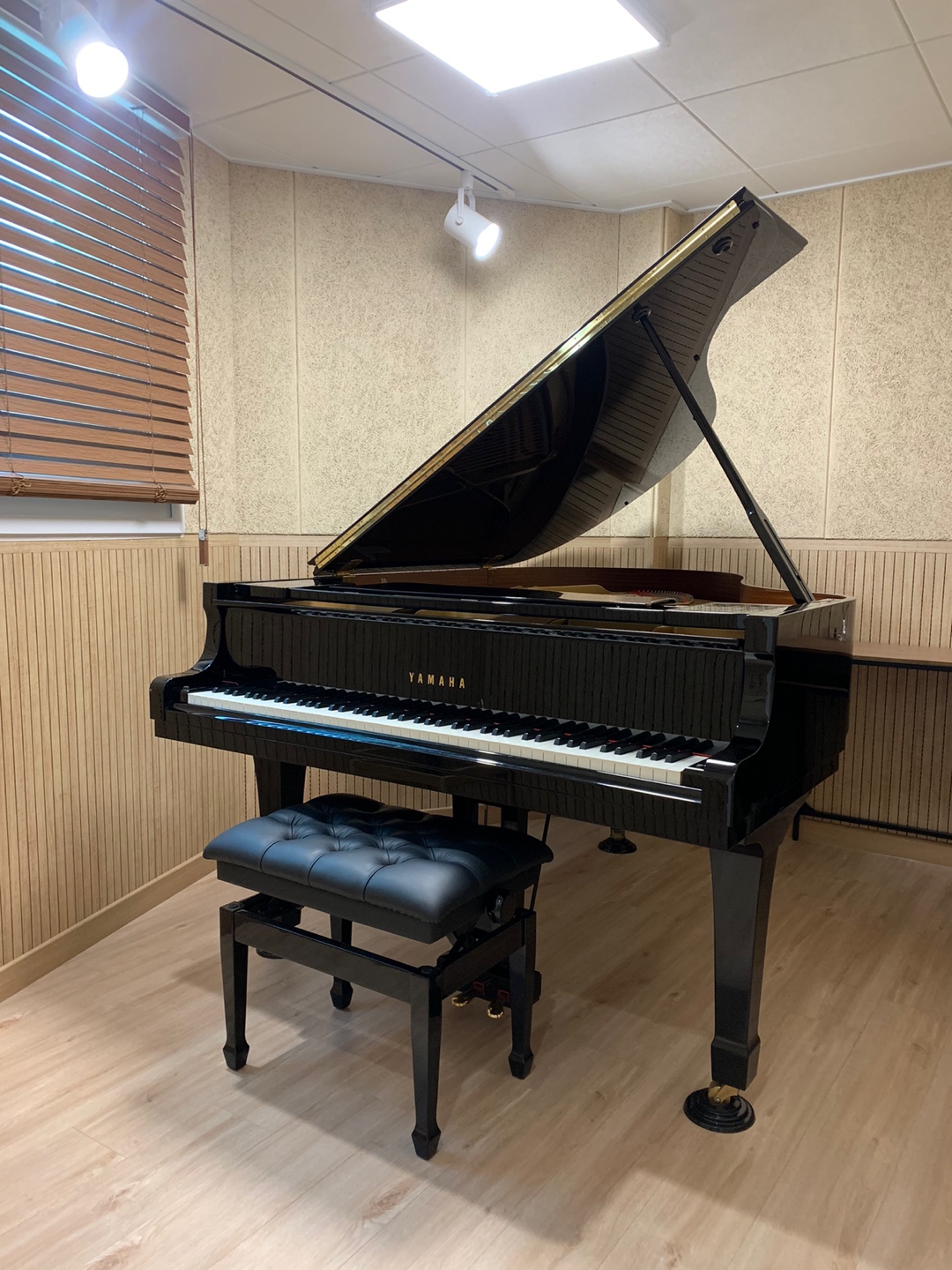 1번째 스튜디오 사진