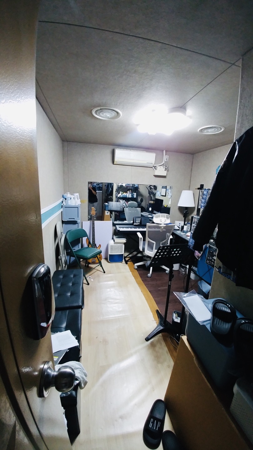 3번째 스튜디오 사진