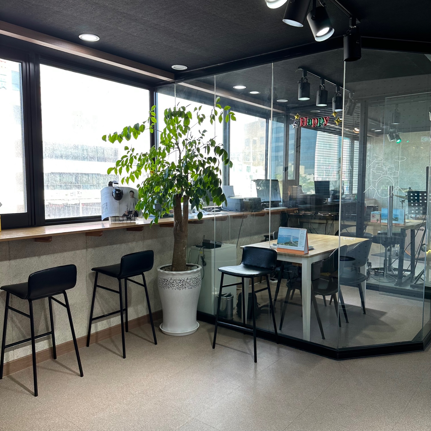 1번째 스튜디오 사진