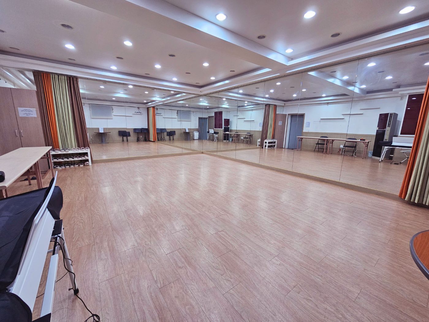 1번째 스튜디오 사진