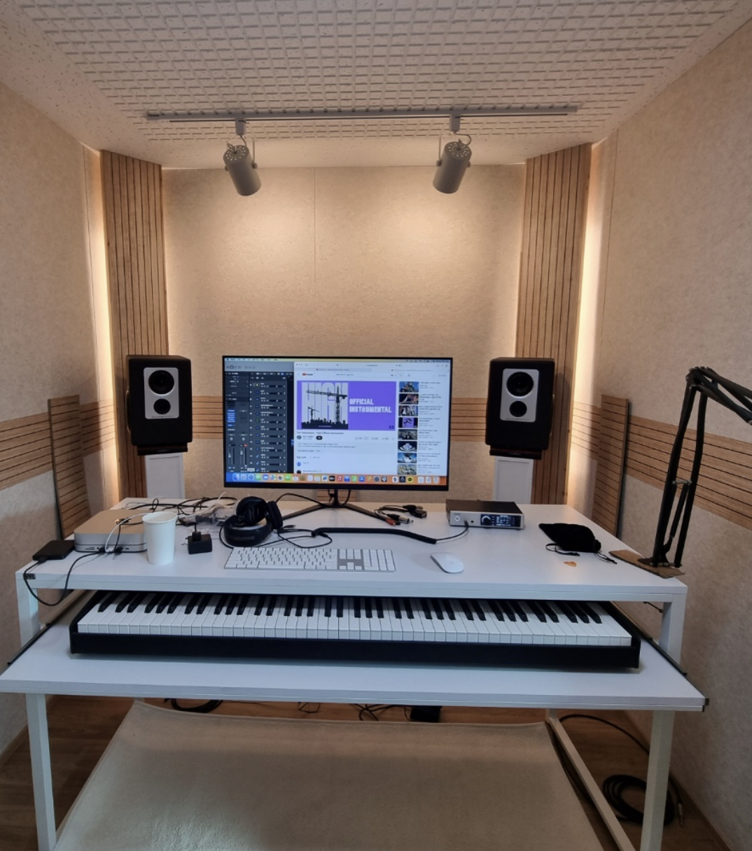 1번째 스튜디오 사진