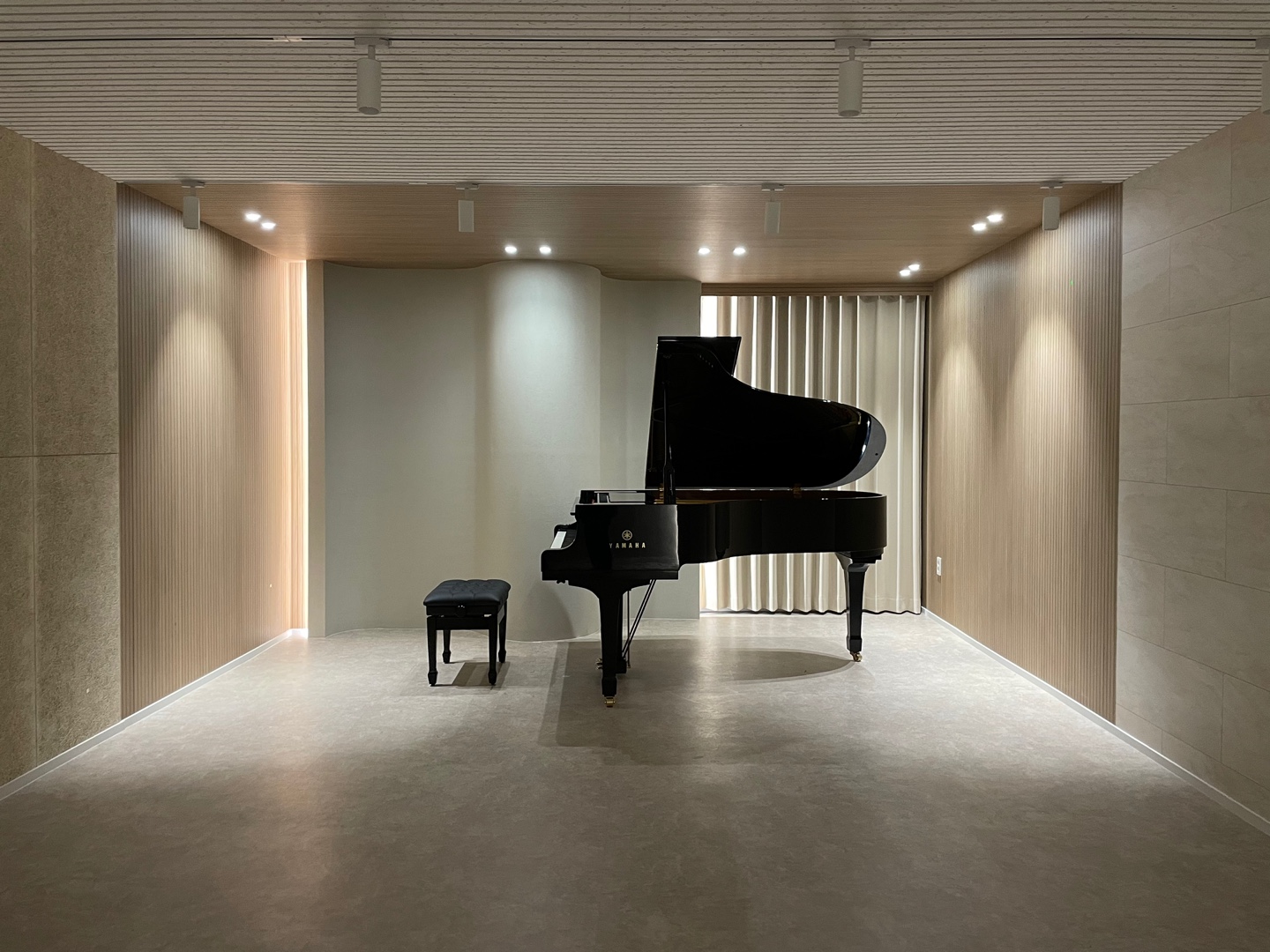 1번째 스튜디오 사진