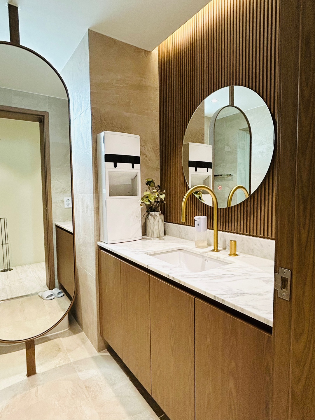 4번째 스튜디오 사진