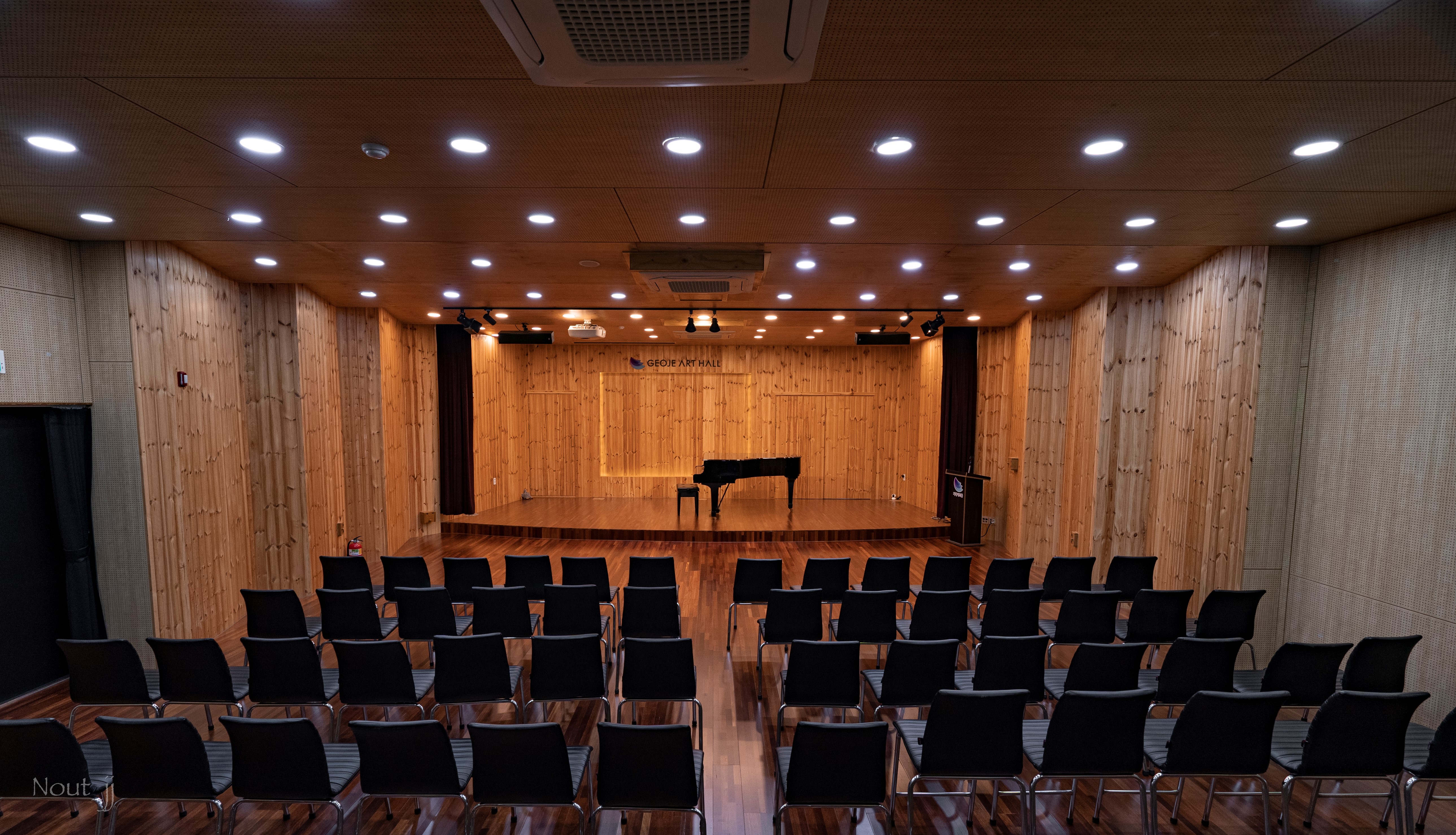 1번째 스튜디오 사진