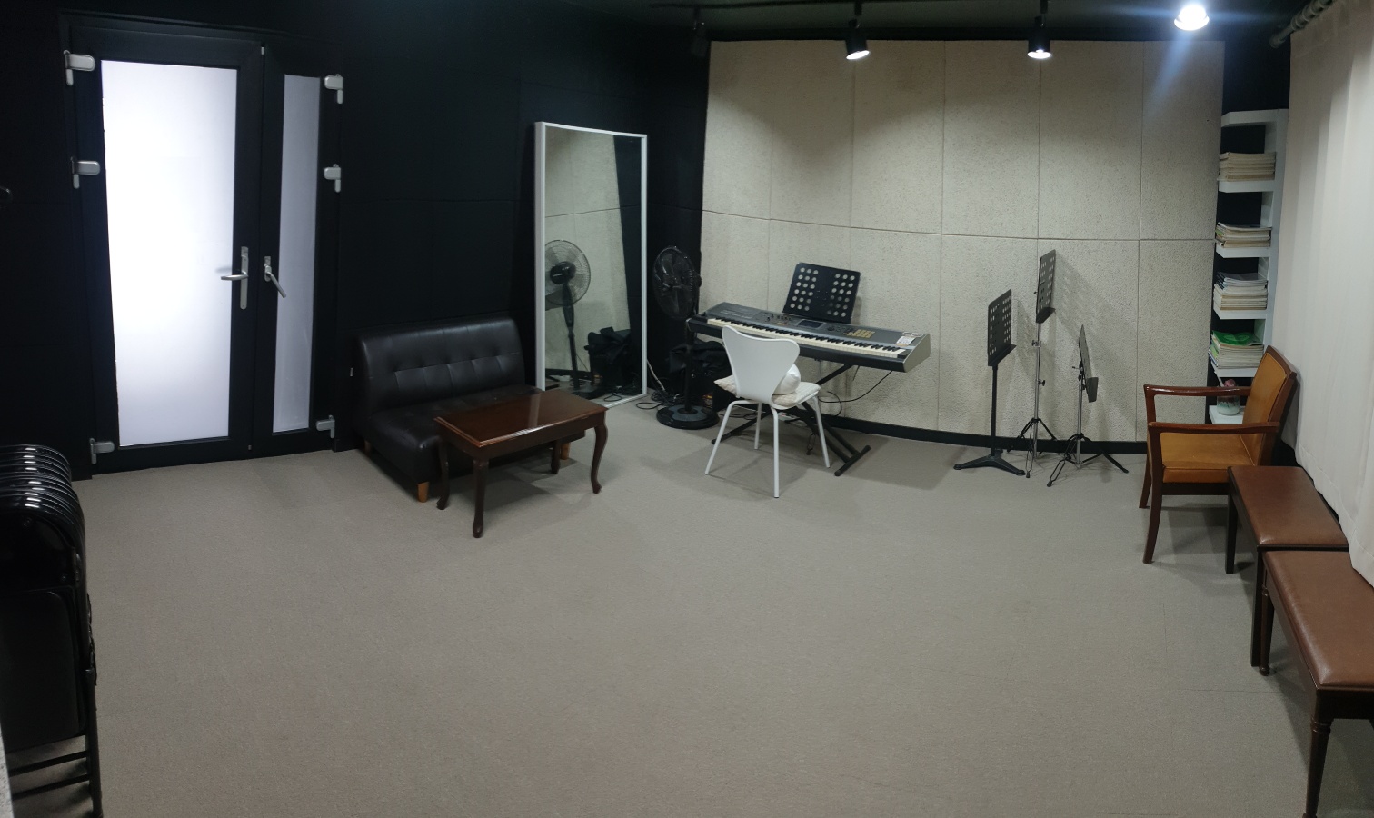 4번째 스튜디오 사진