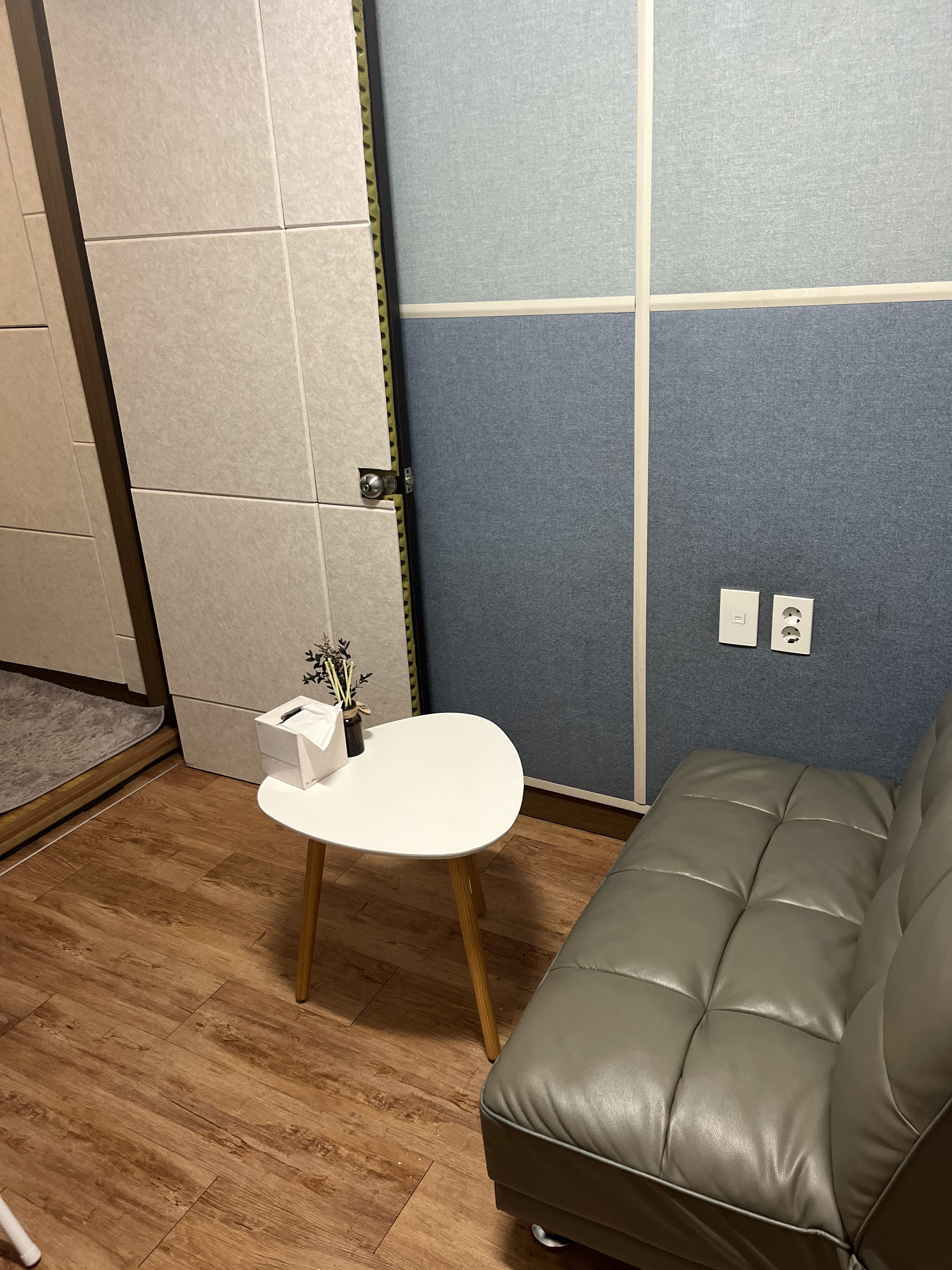 2번째 스튜디오 사진