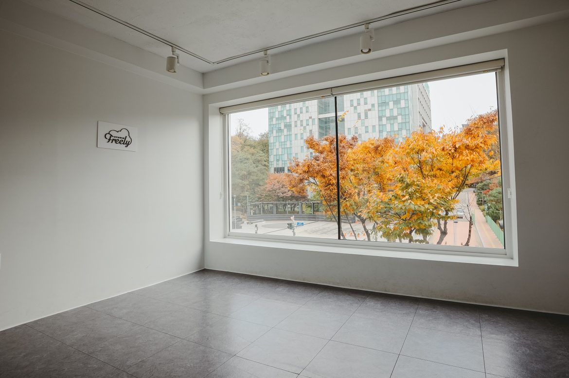 2번째 스튜디오 사진