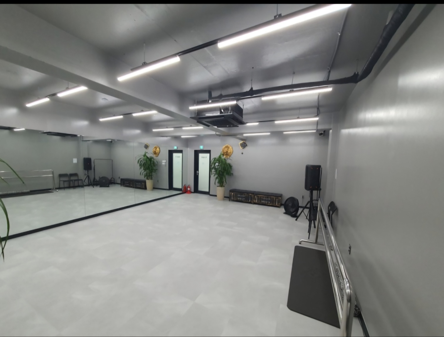 1번째 스튜디오 사진