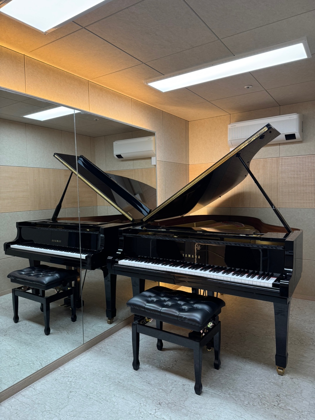 1번째 스튜디오 사진