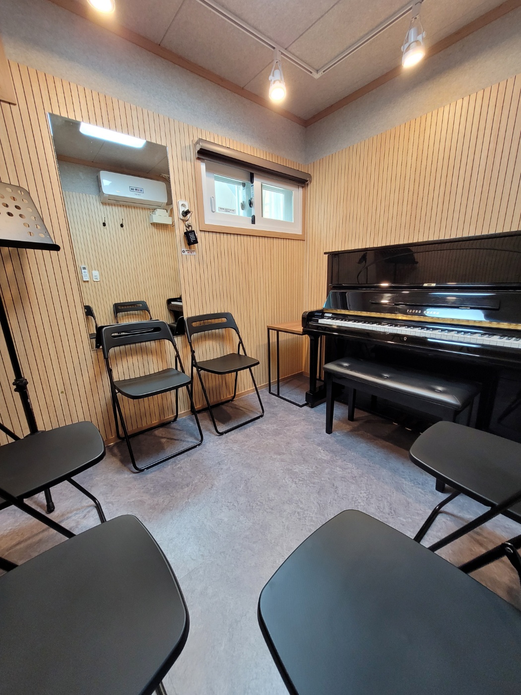 1번째 스튜디오 사진