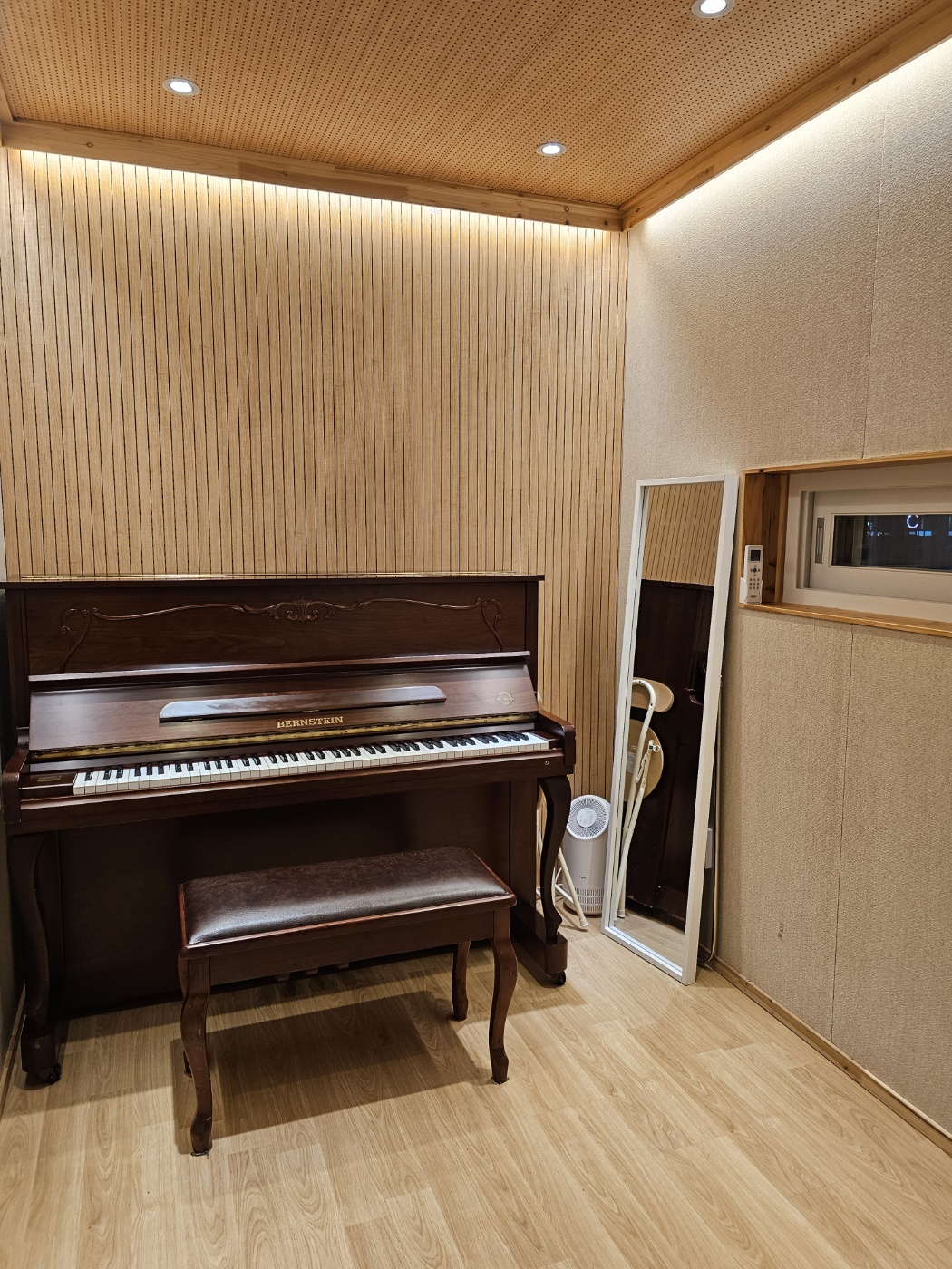 1번째 스튜디오 사진