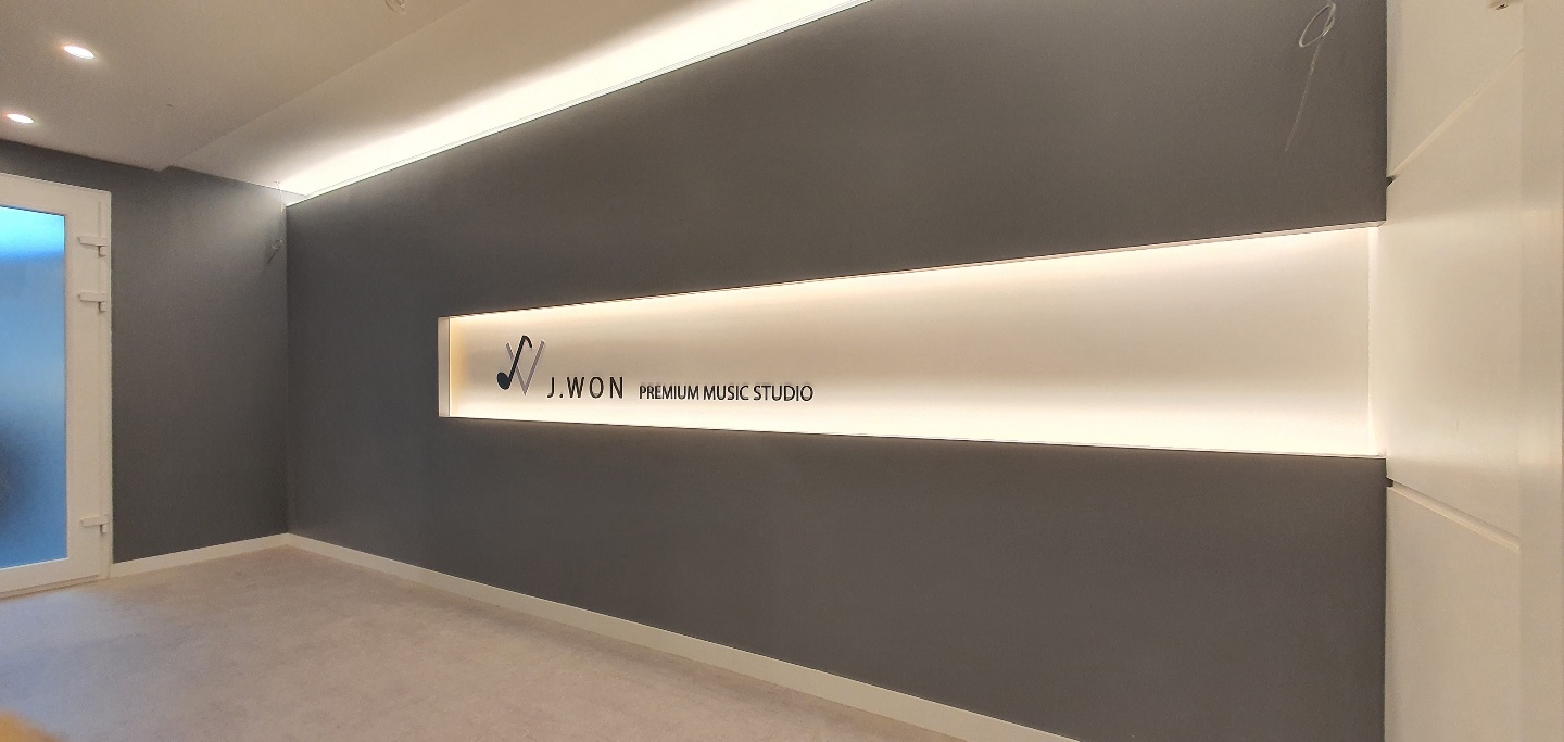 1번째 스튜디오 사진