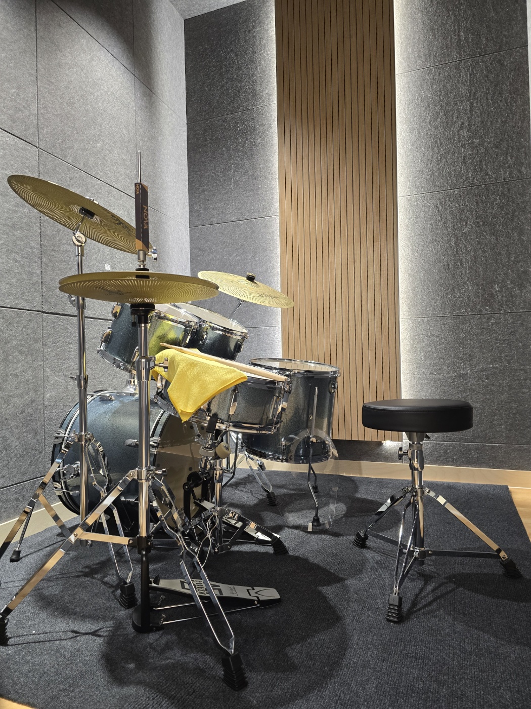 3번째 스튜디오 사진