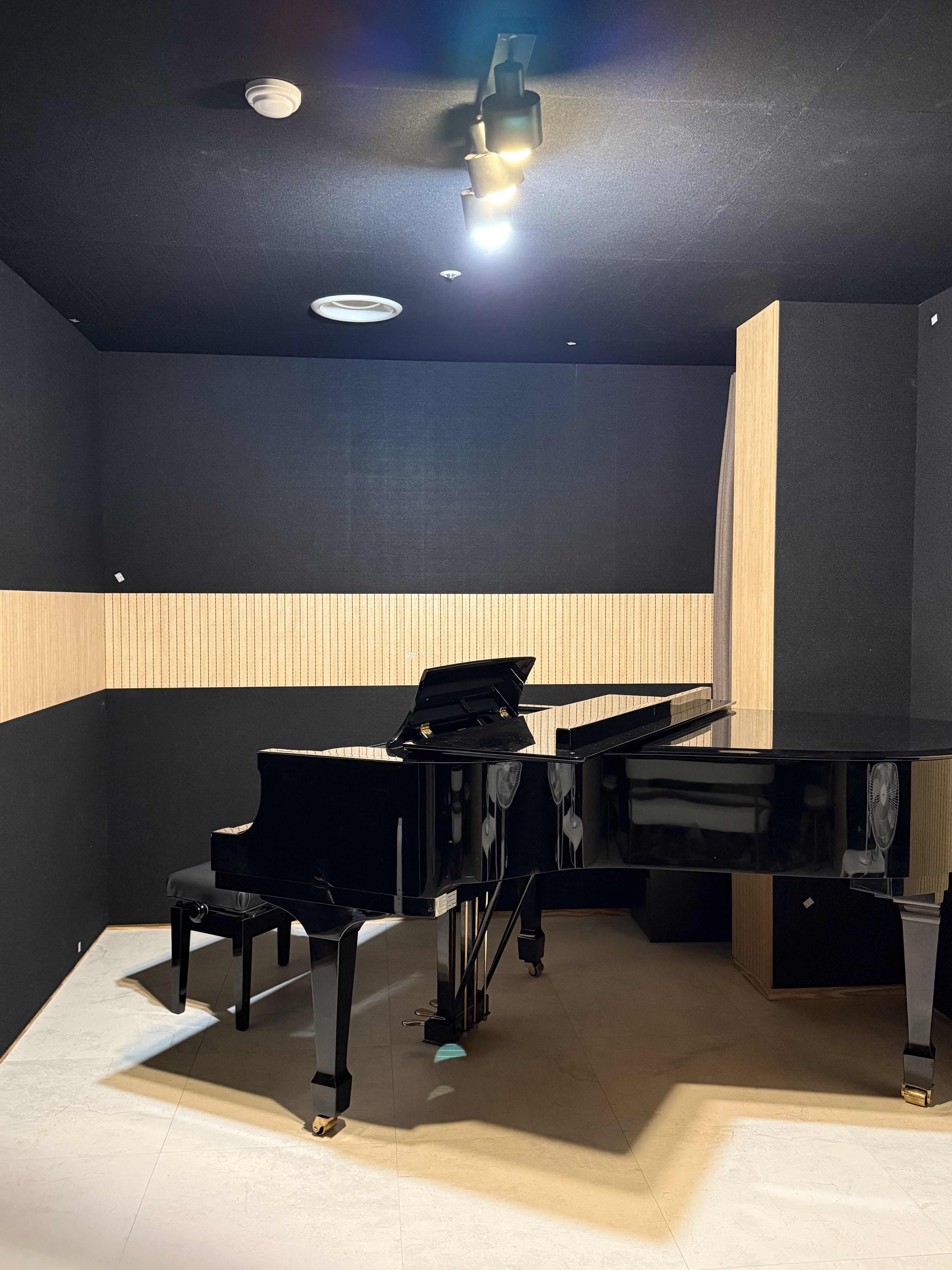 3번째 스튜디오 사진