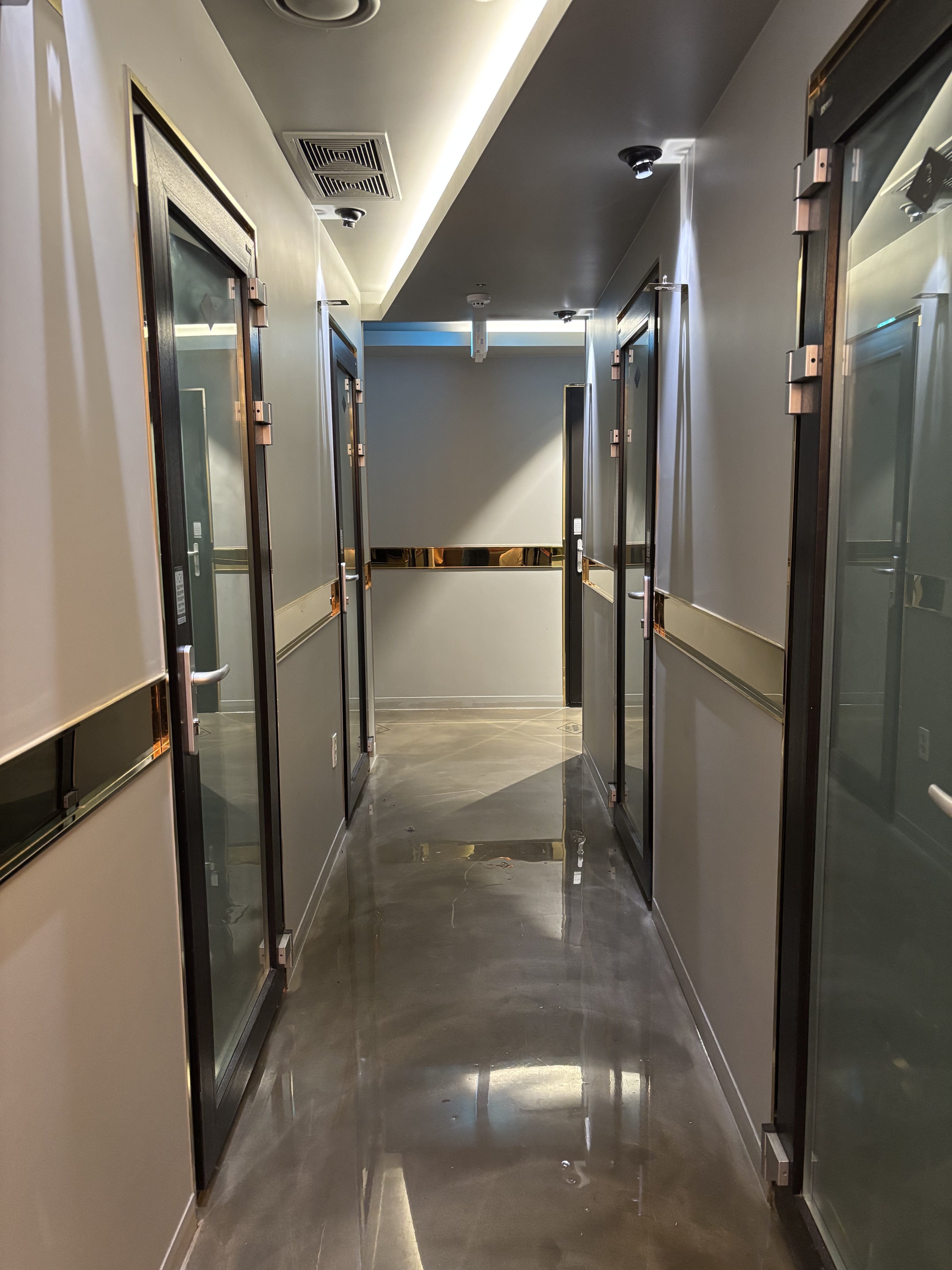 2번째 스튜디오 사진