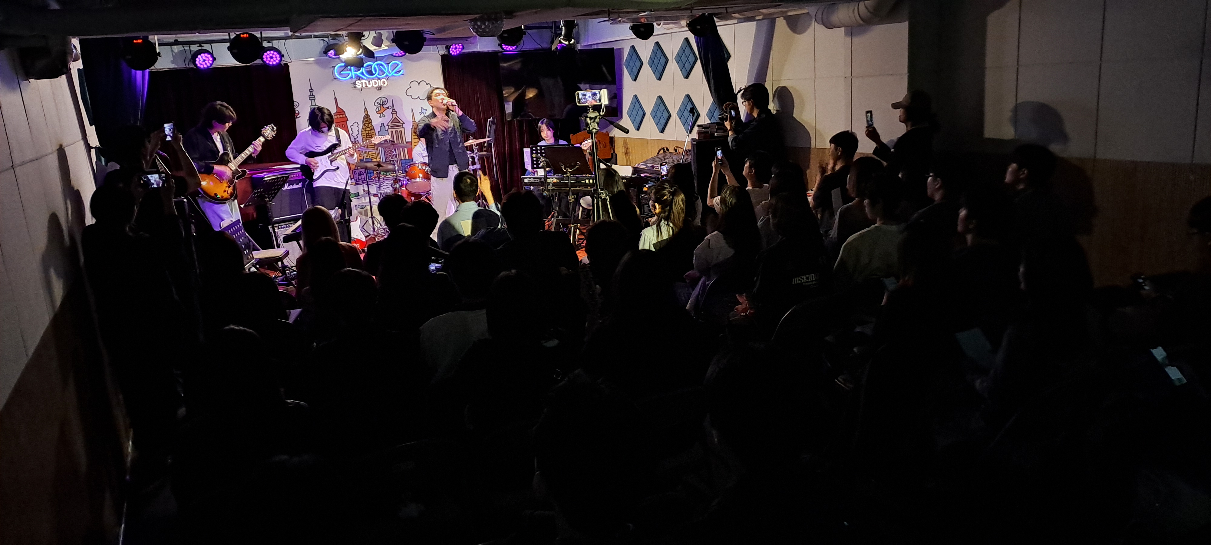 1번째 스튜디오 사진