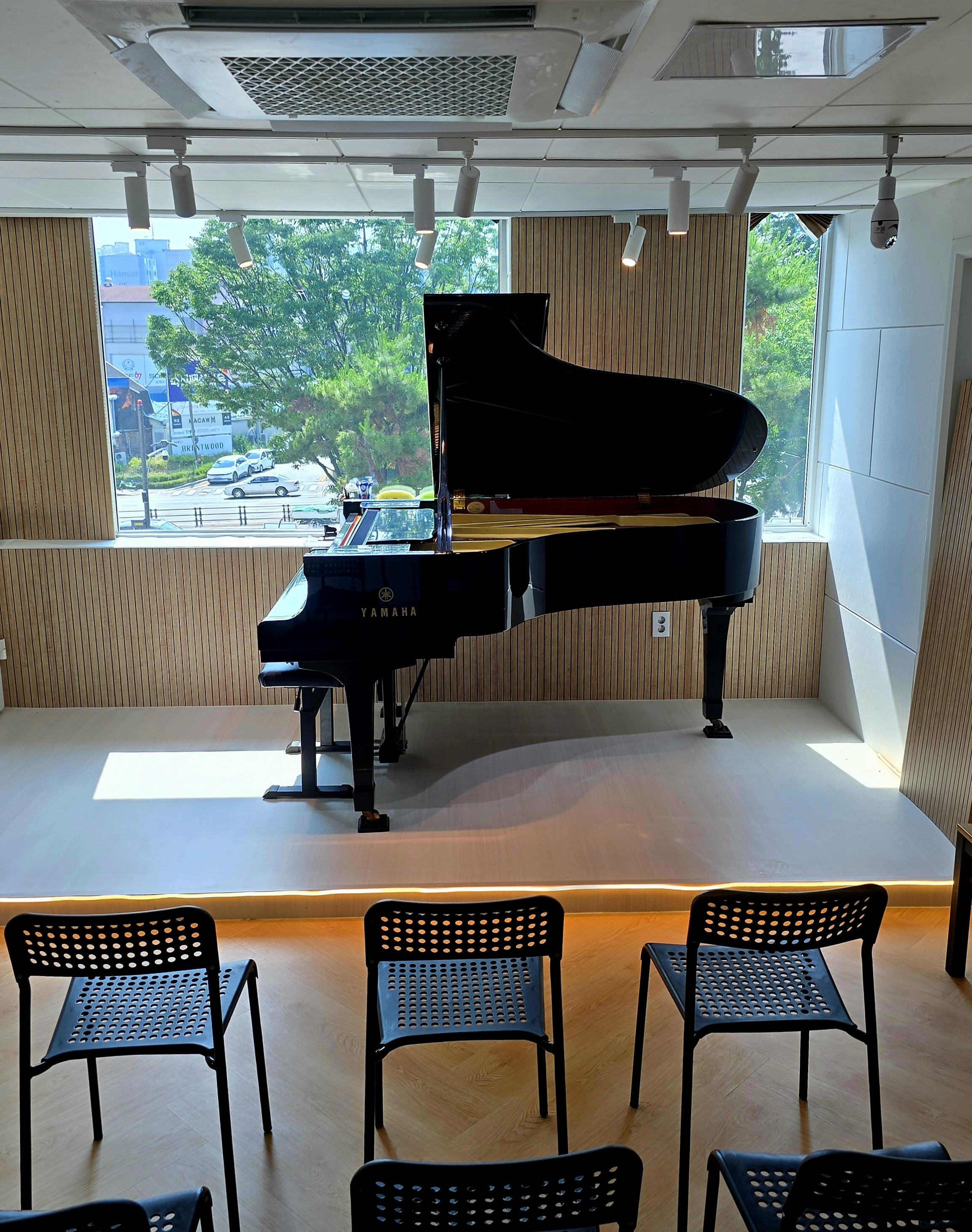 1번째 스튜디오 사진