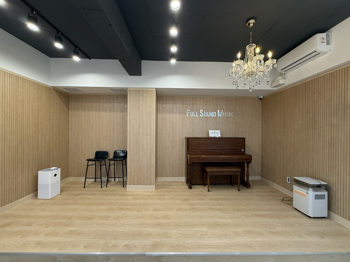 1번째 스튜디오 사진