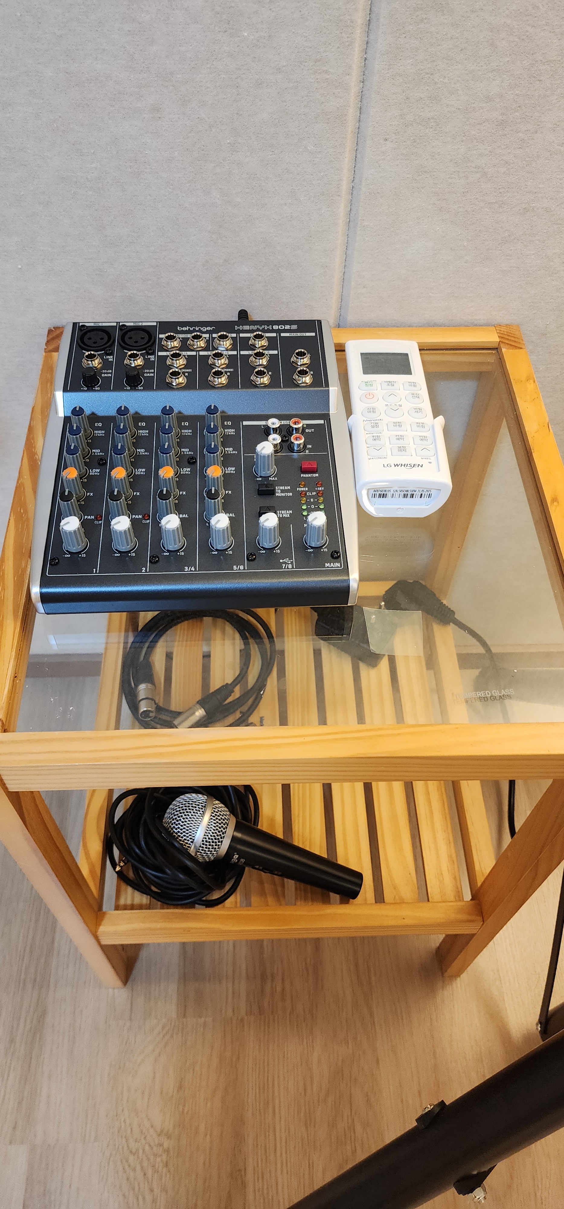 4번째 스튜디오 사진