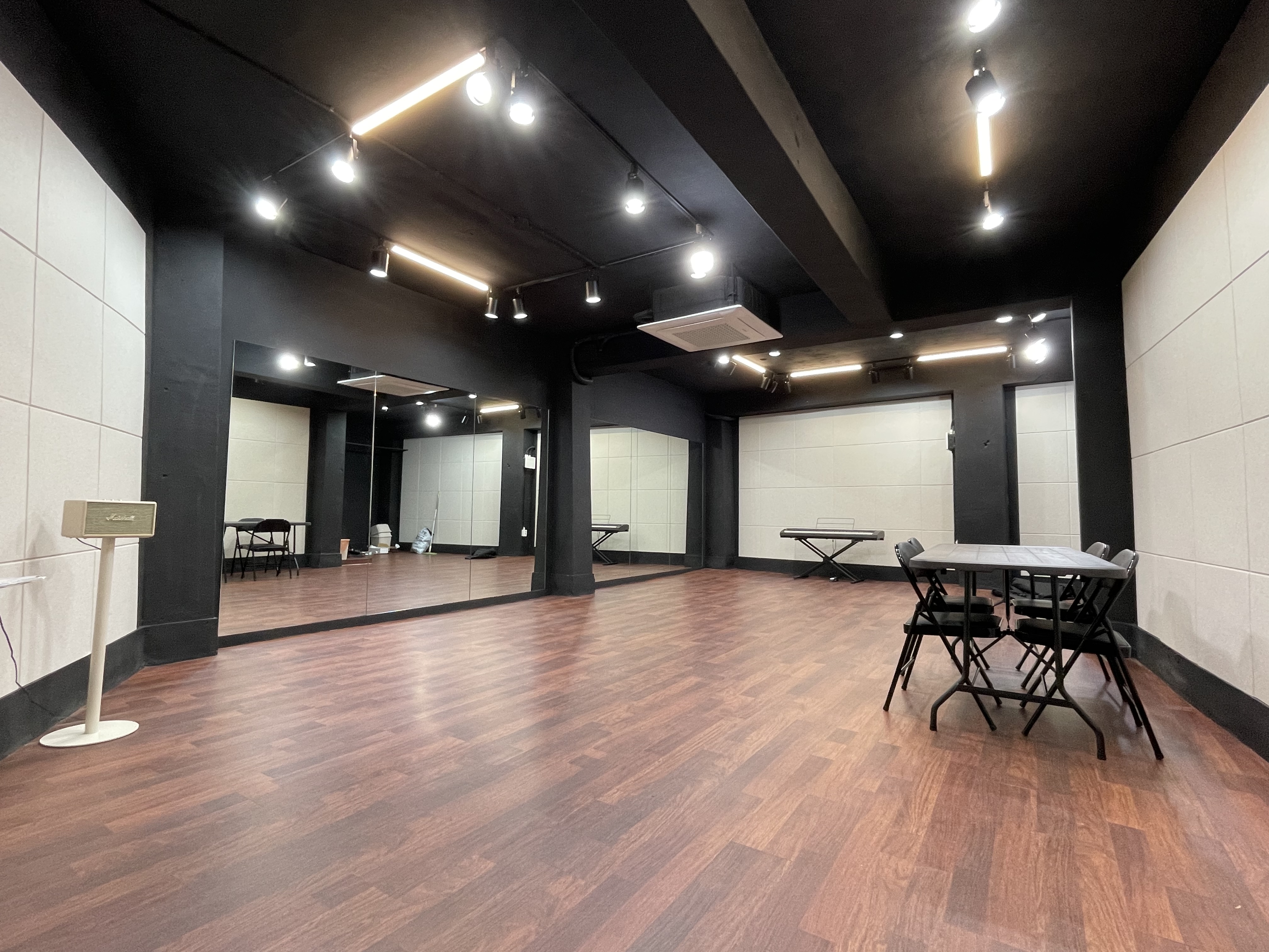 1번째 스튜디오 사진