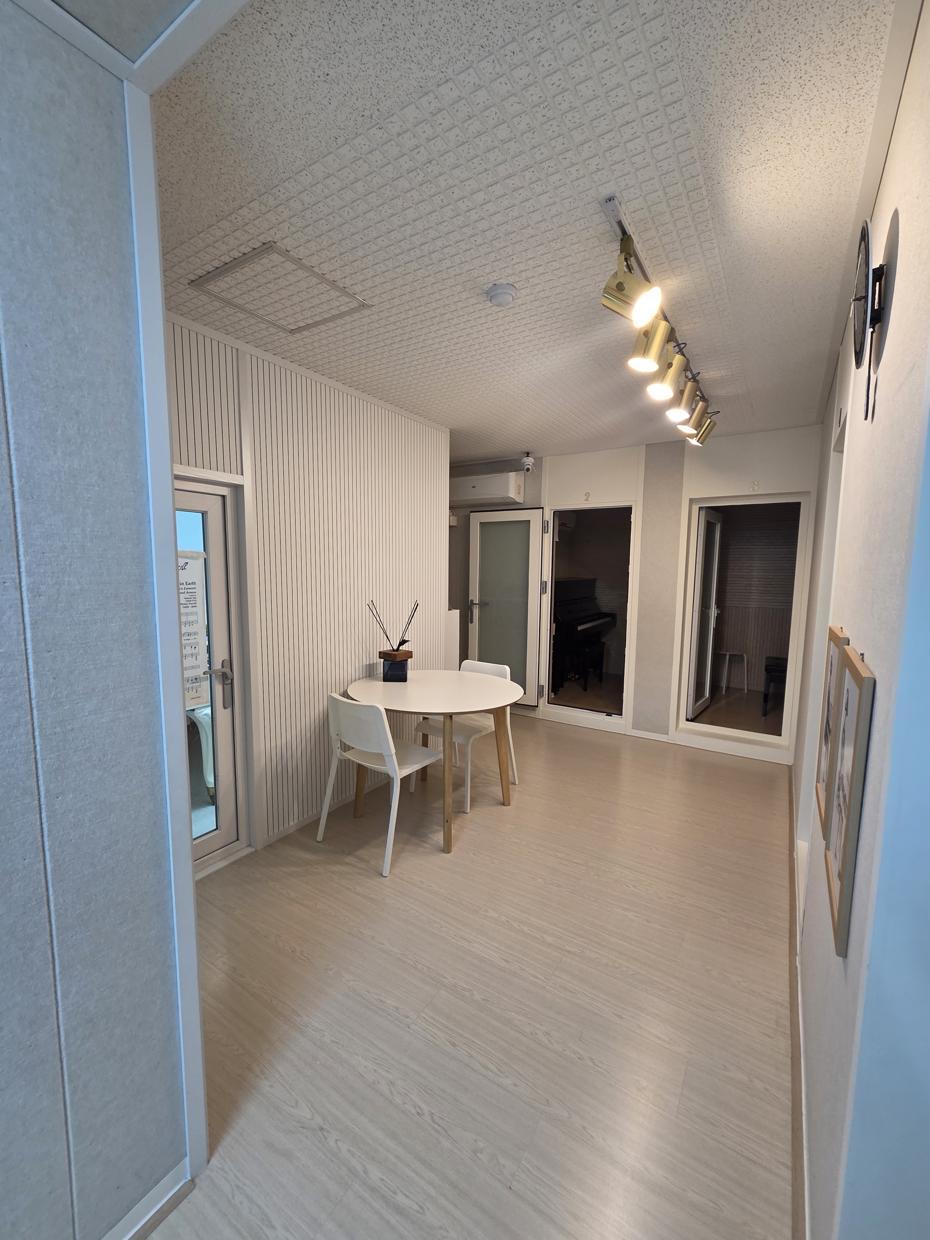 1번째 스튜디오 사진