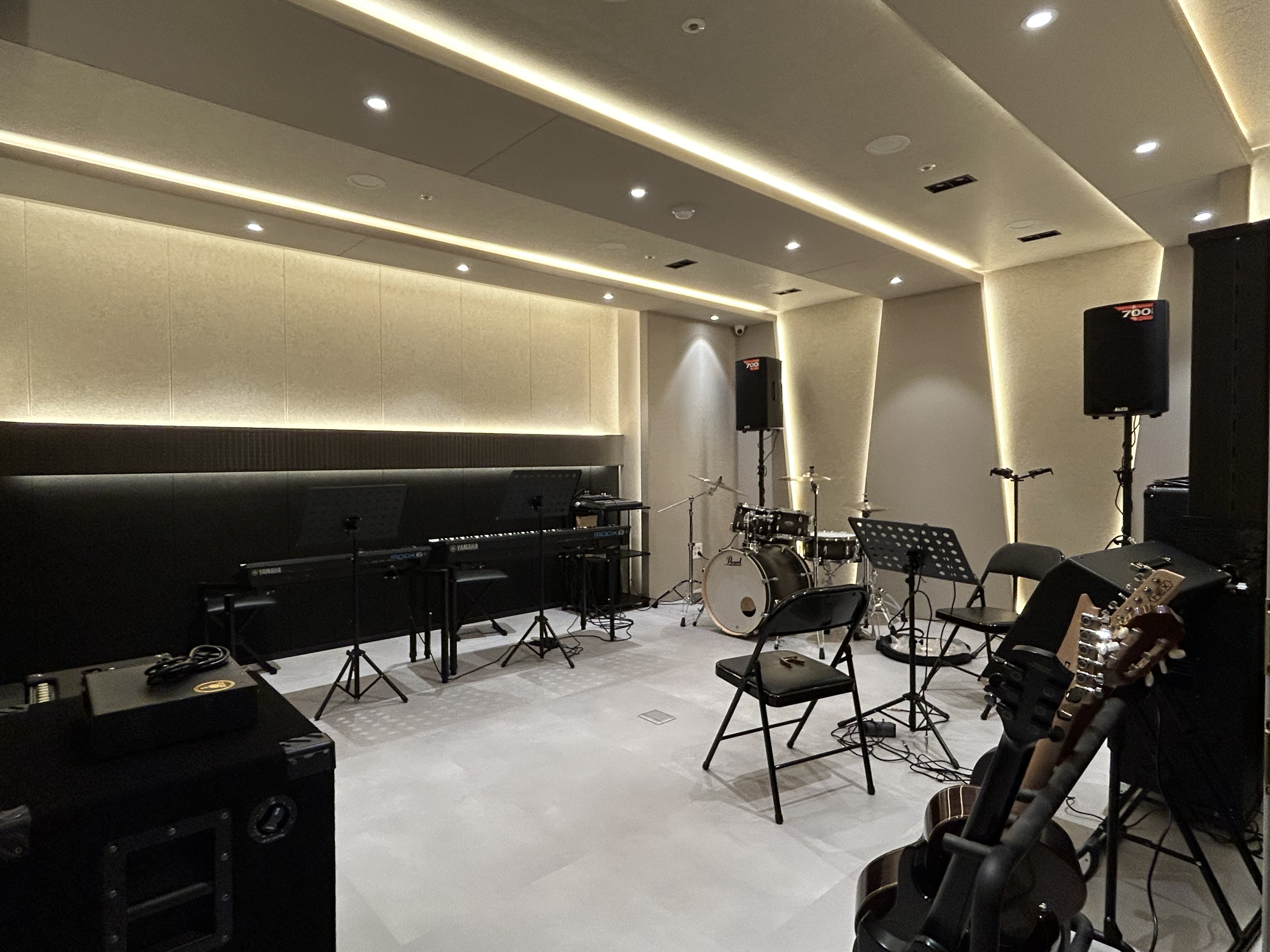 1번째 스튜디오 사진