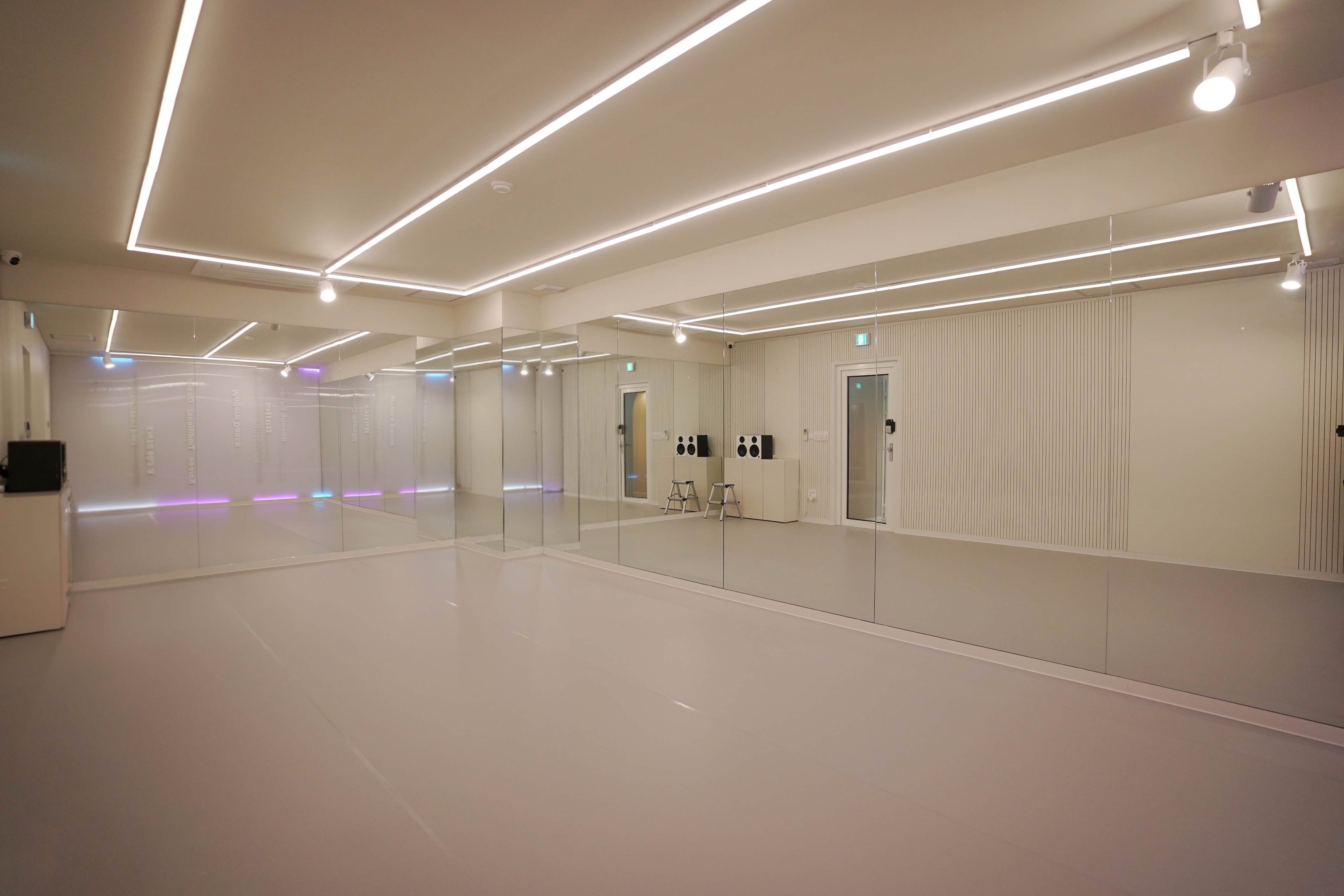 1번째 스튜디오 사진