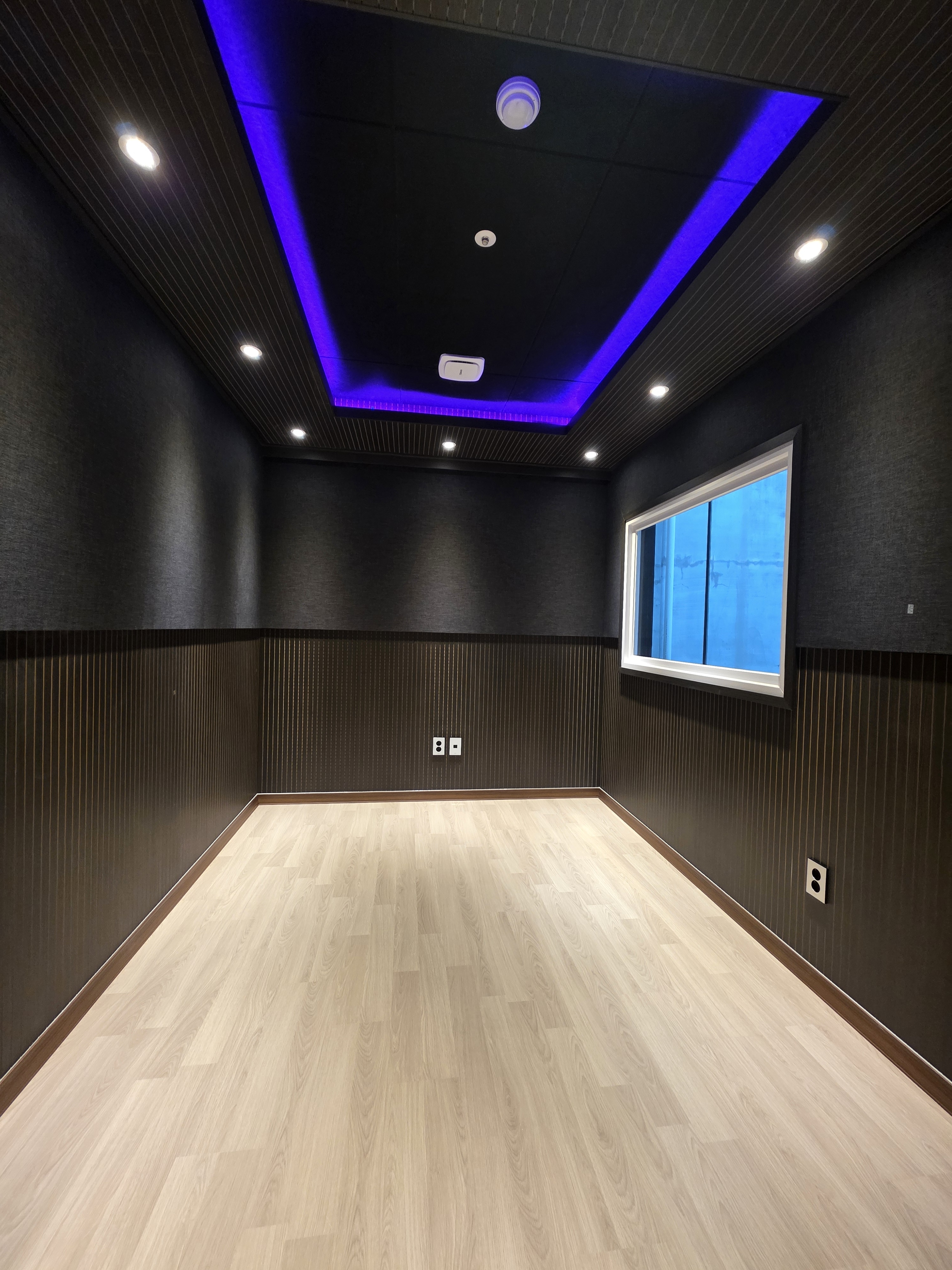 1번째 스튜디오 사진