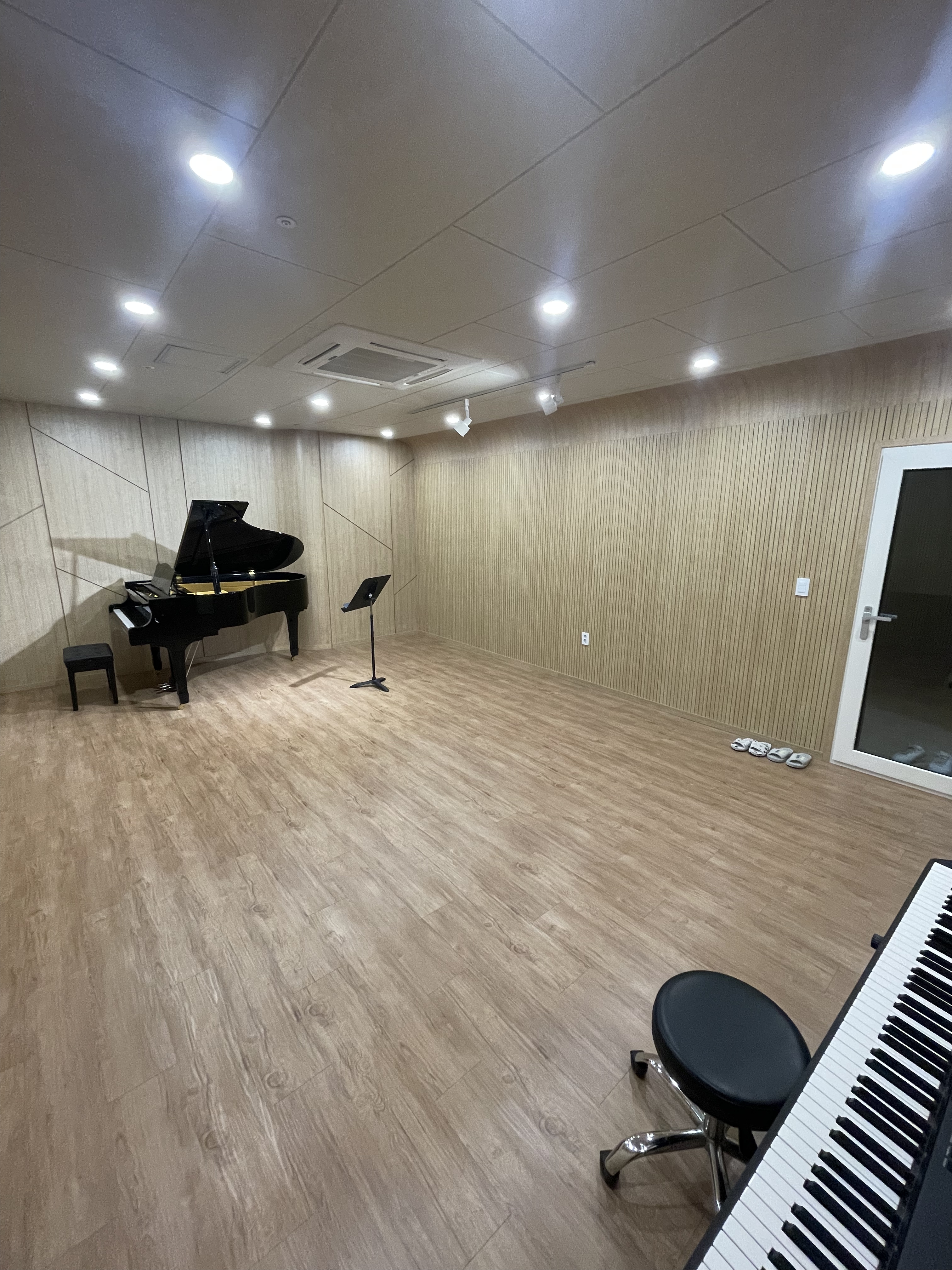 1번째 스튜디오 사진