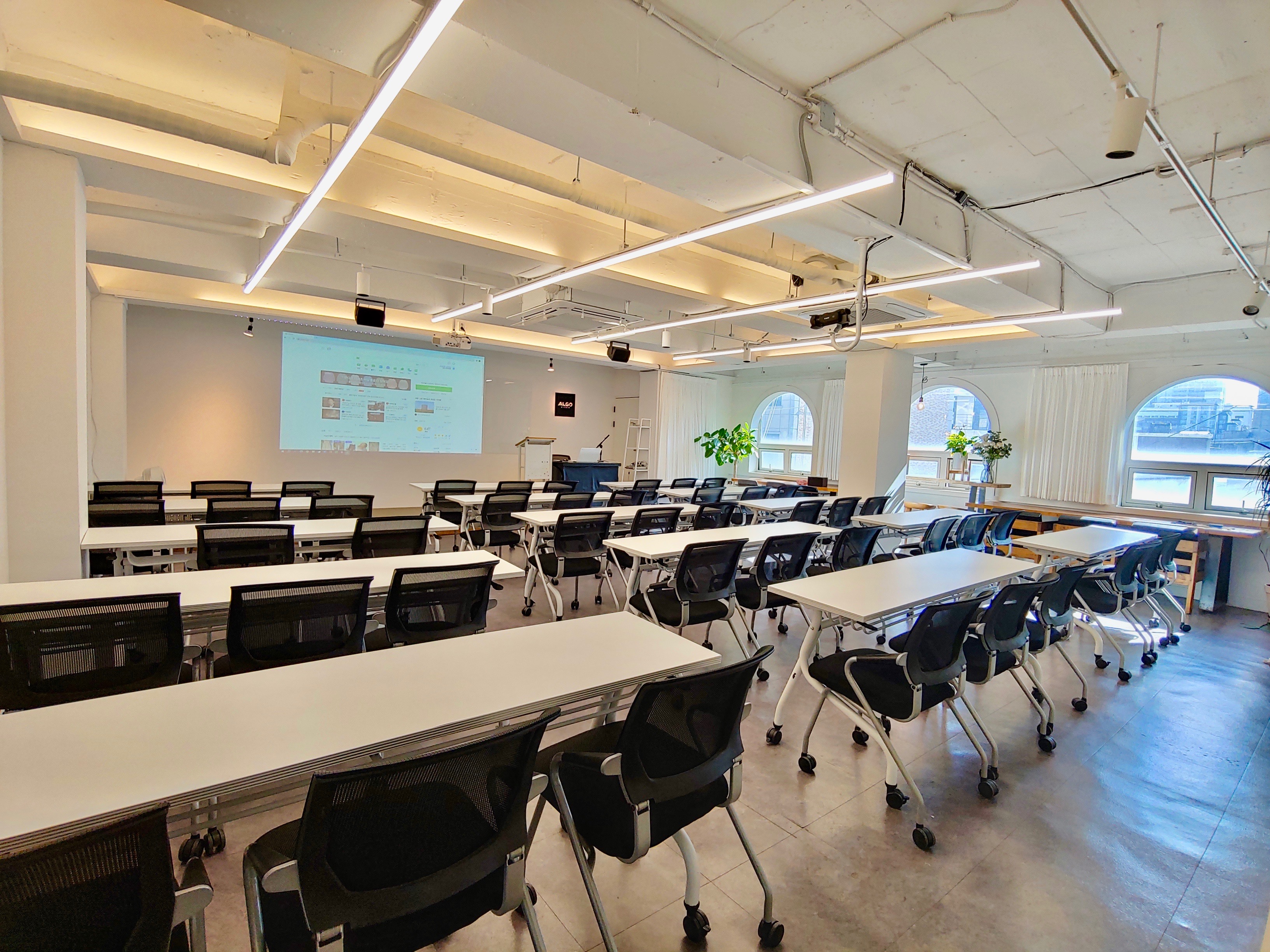 1번째 스튜디오 사진