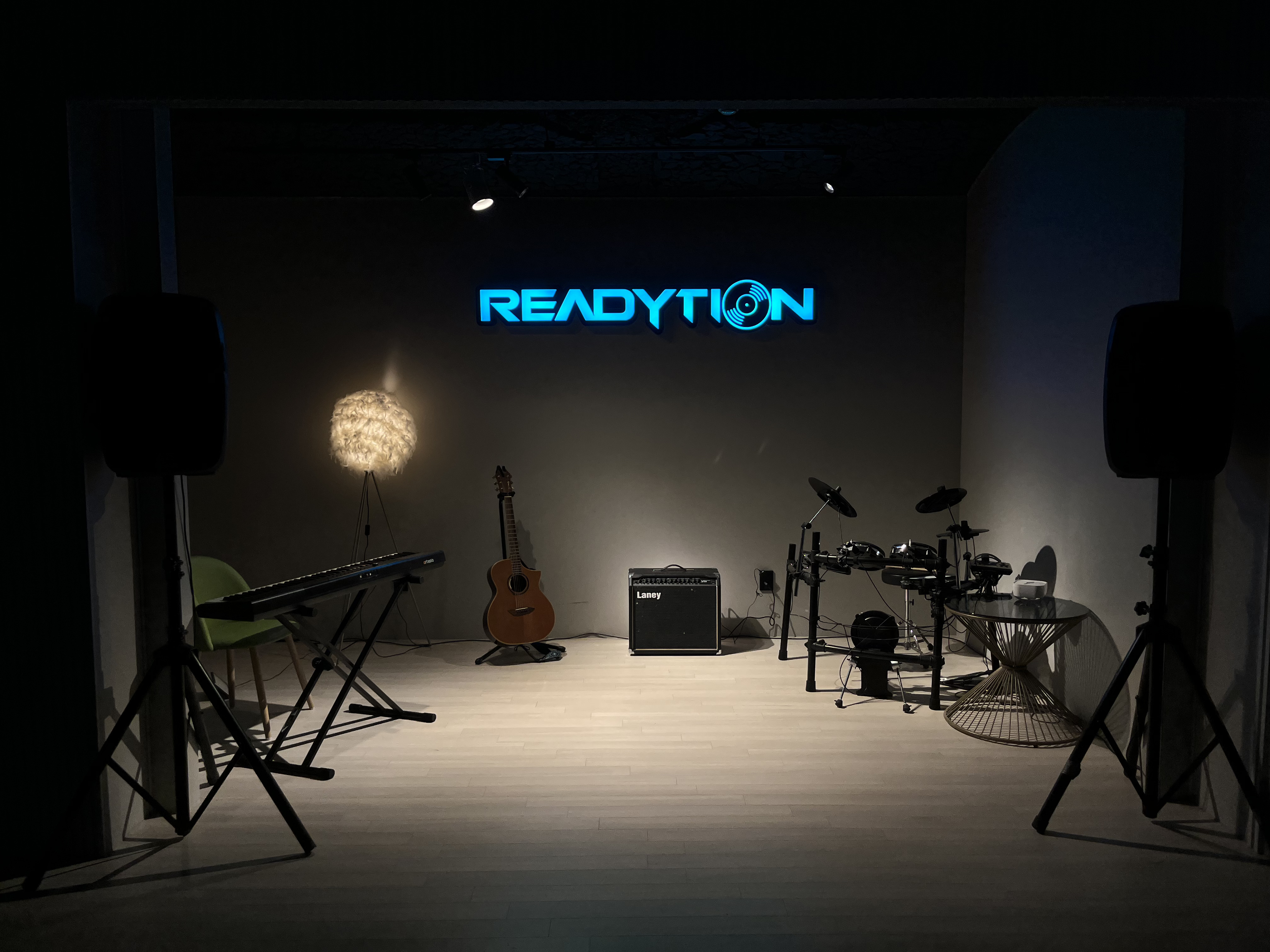 1번째 스튜디오 사진