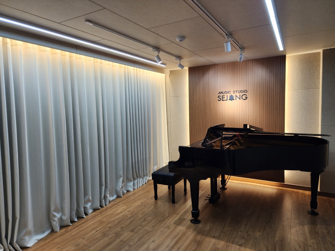 5번째 스튜디오 사진